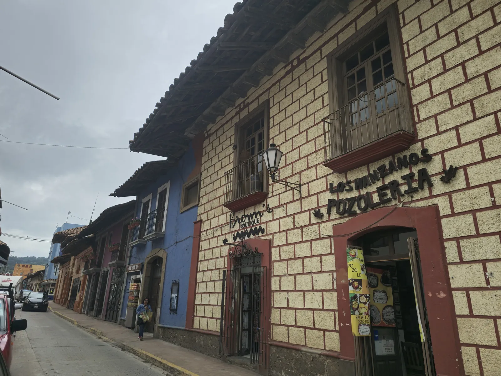 Pozoleria "LOS MANZANOS" image 2