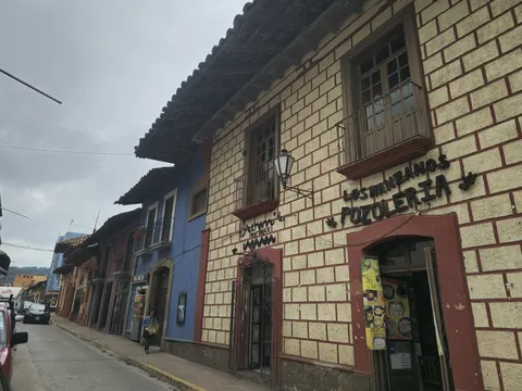 Pozoleria "LOS MANZANOS" image 2
