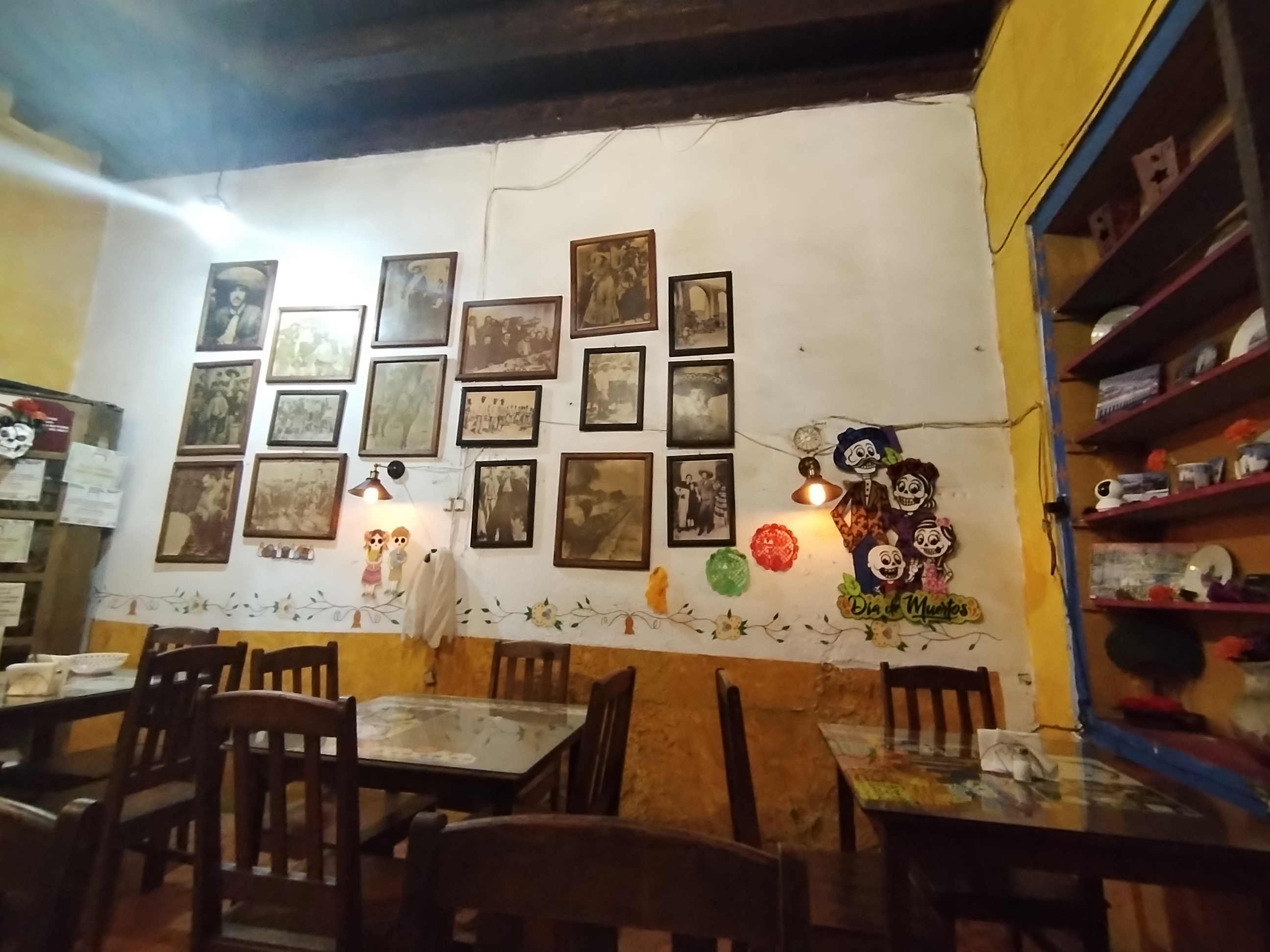 Pozoleria "LOS MANZANOS" image 4