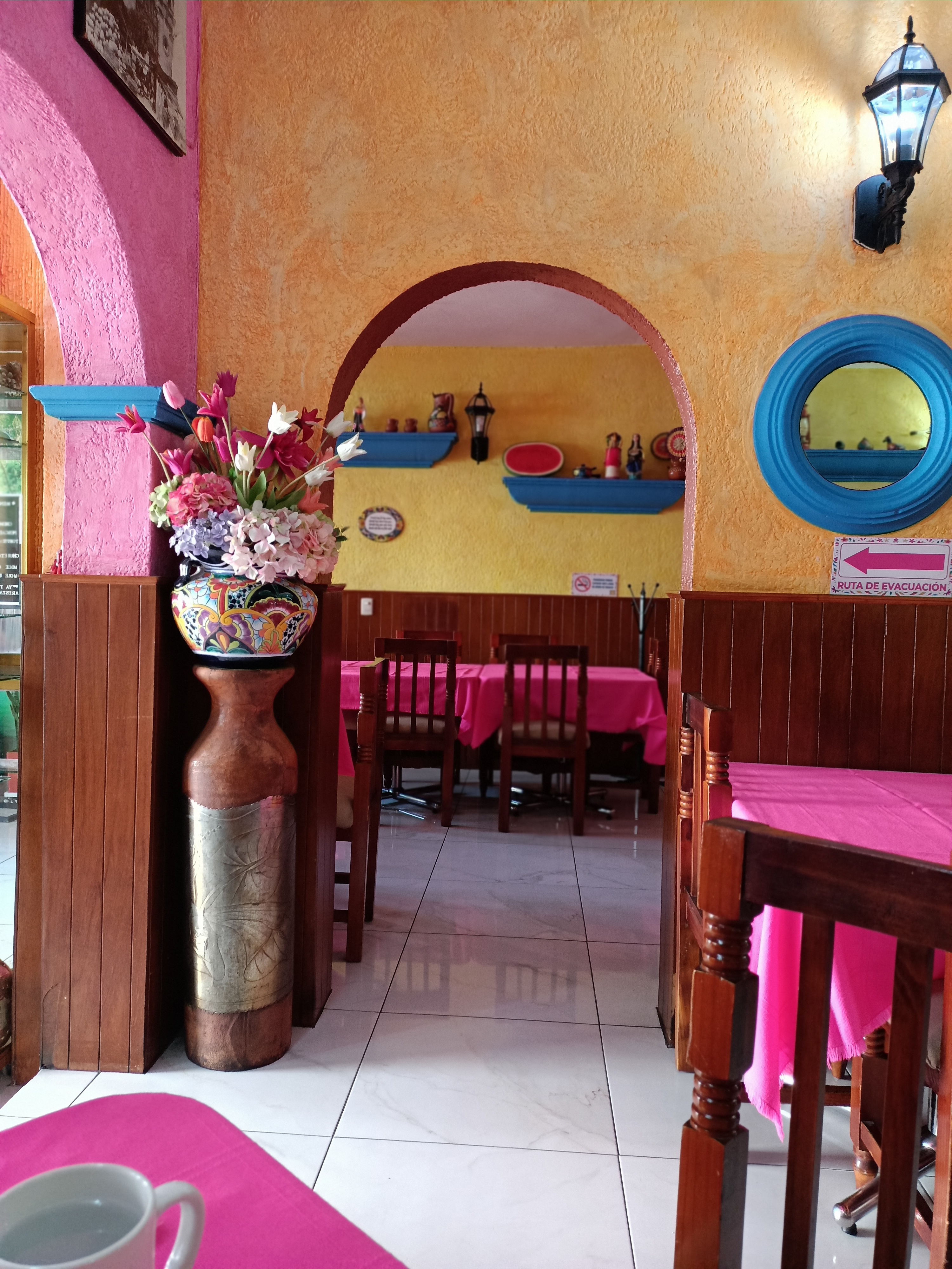 Dos Arbolitos image 1