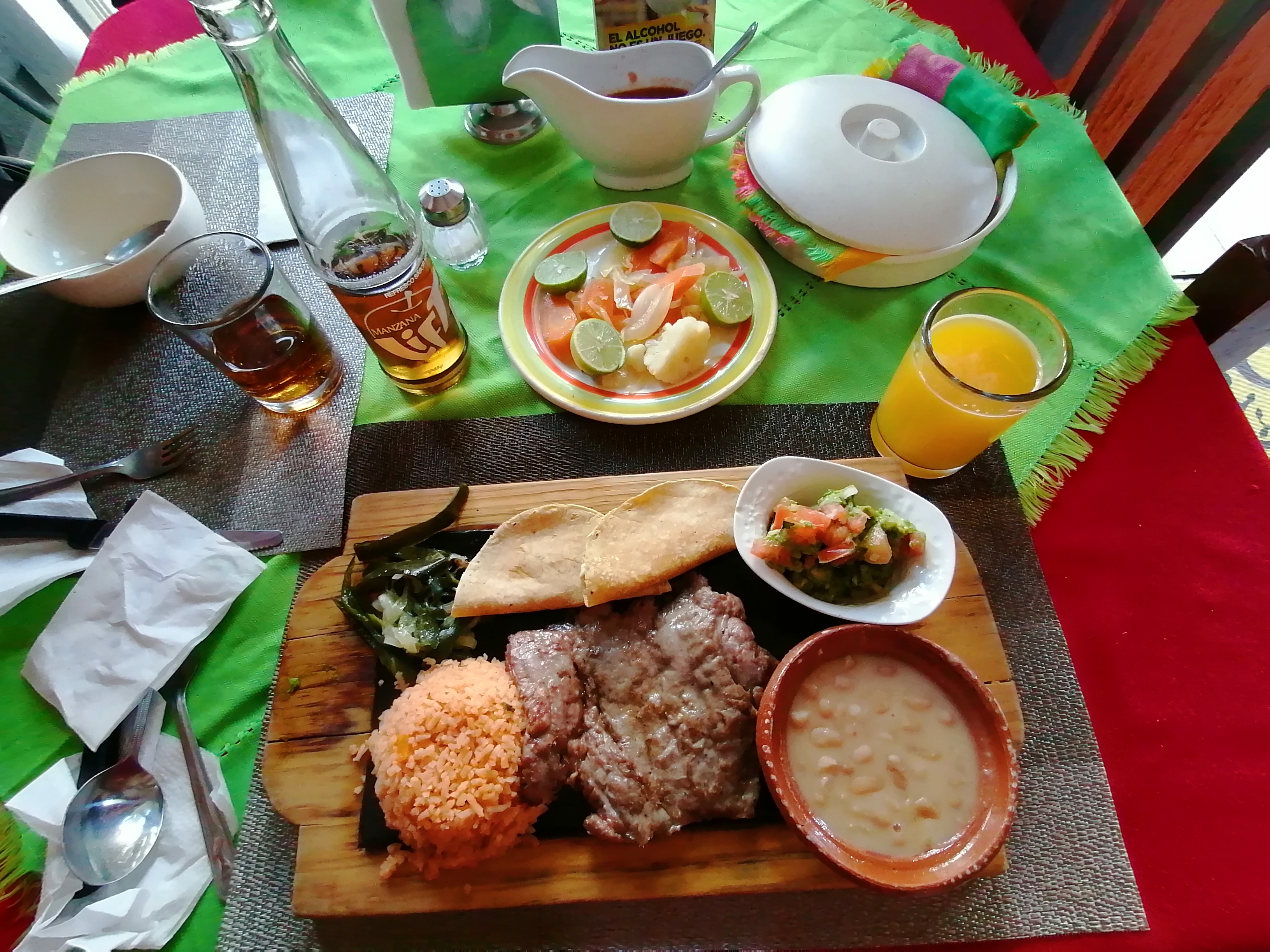 Dos Arbolitos image 6