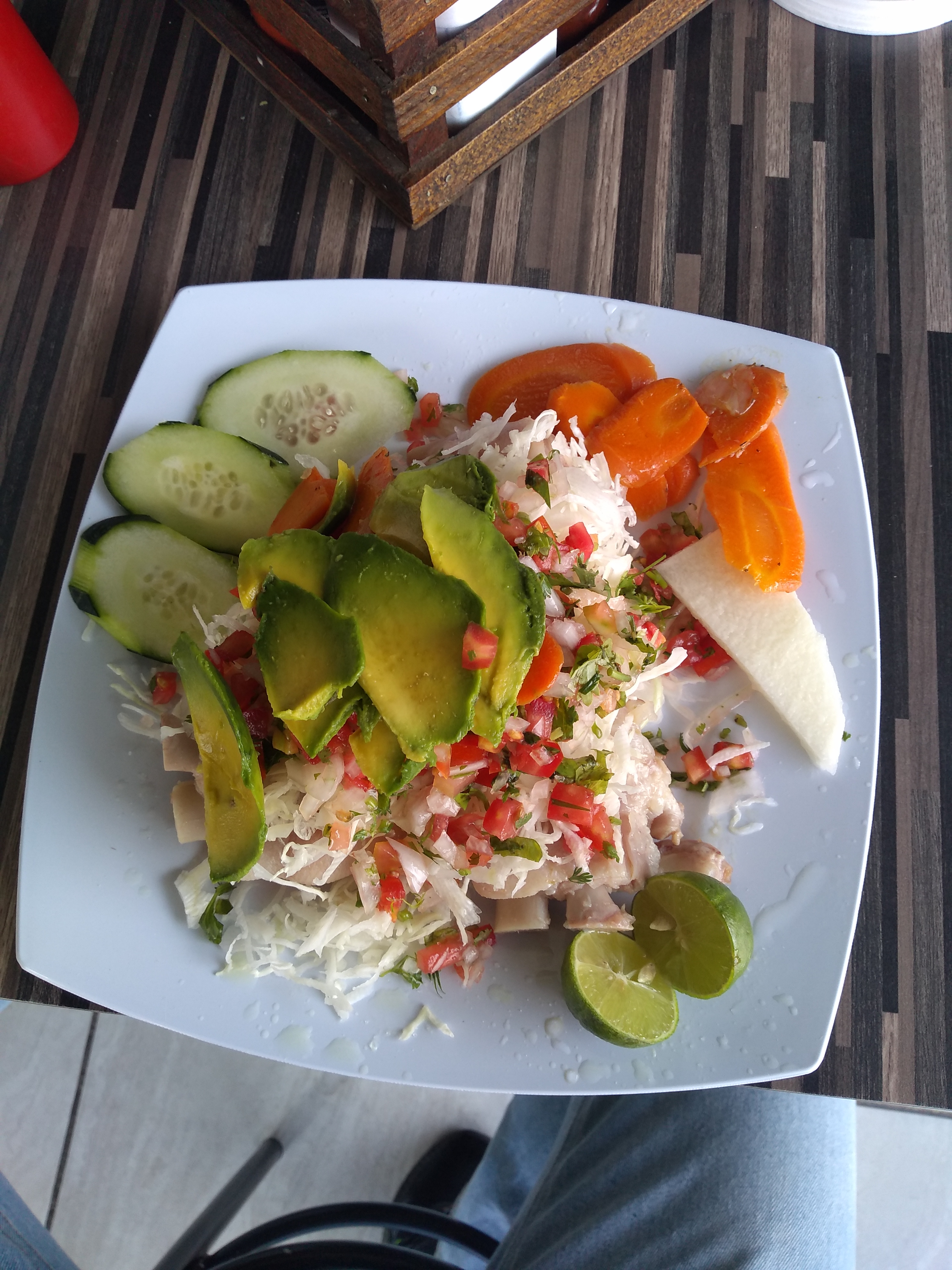 El AGUACATE RESTAURANTE image 1