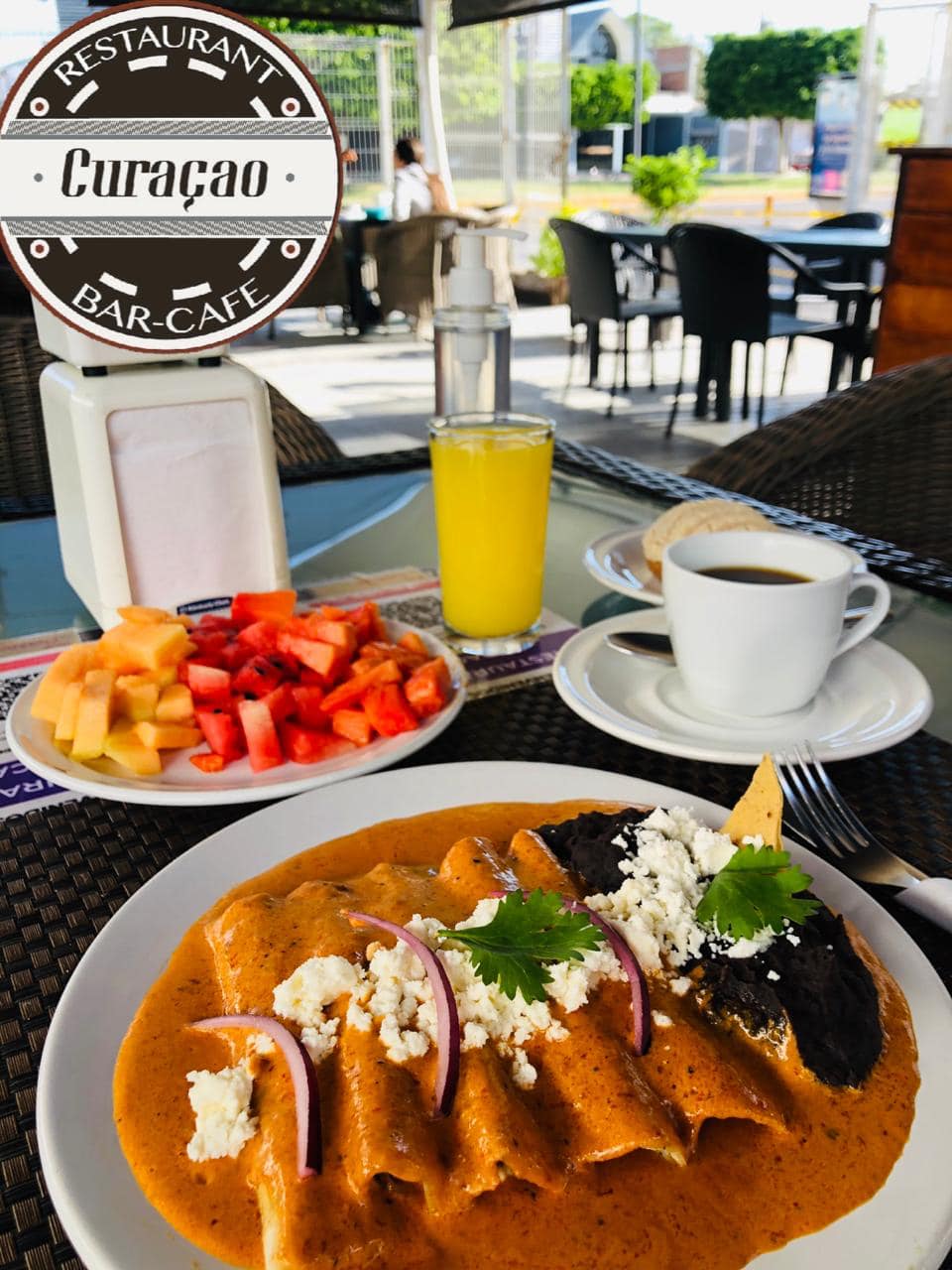 Curacao Pizza - Bar image 10