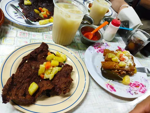 Cenaduria Elva image 1