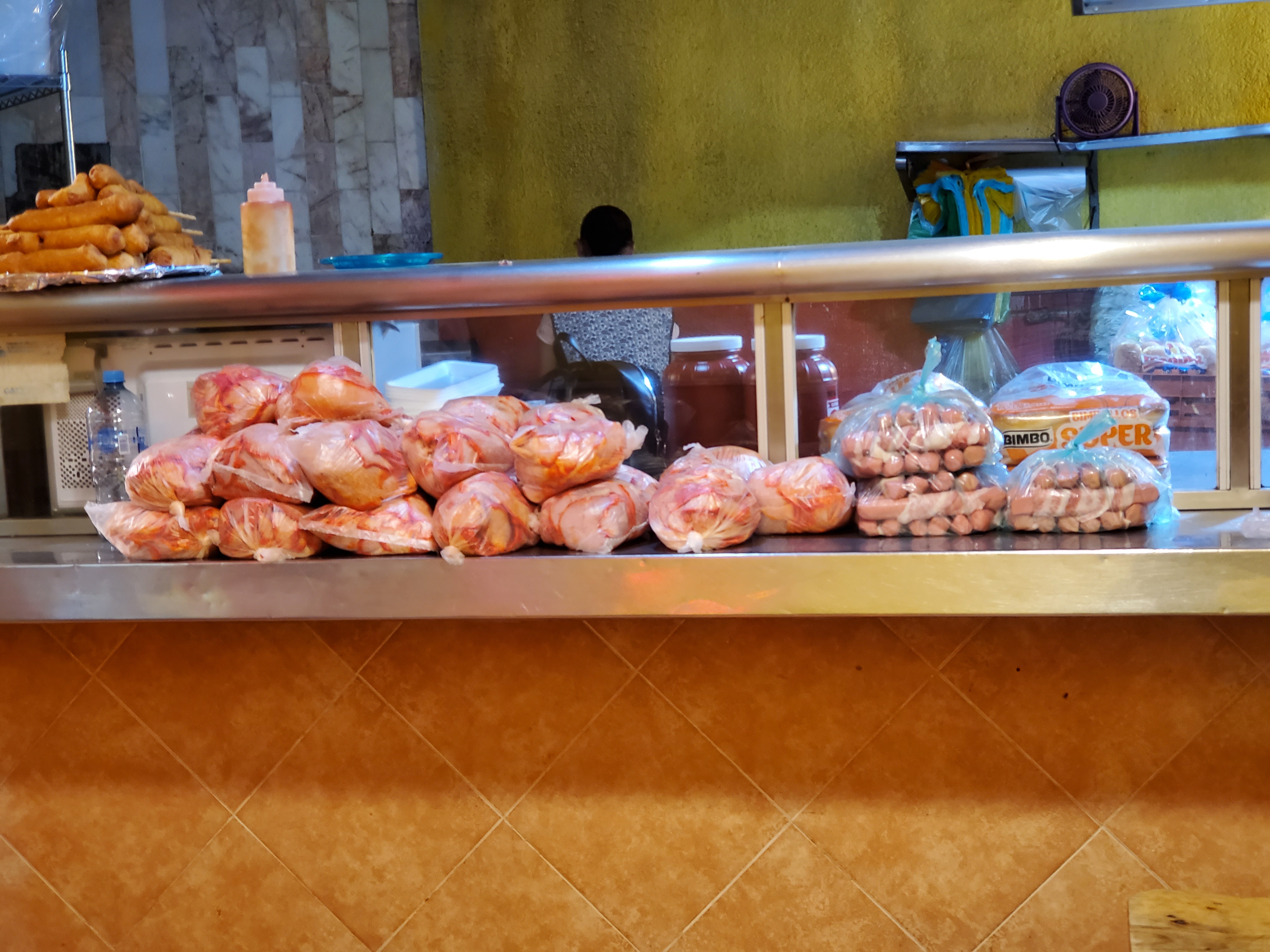 Winnies Burger image 10