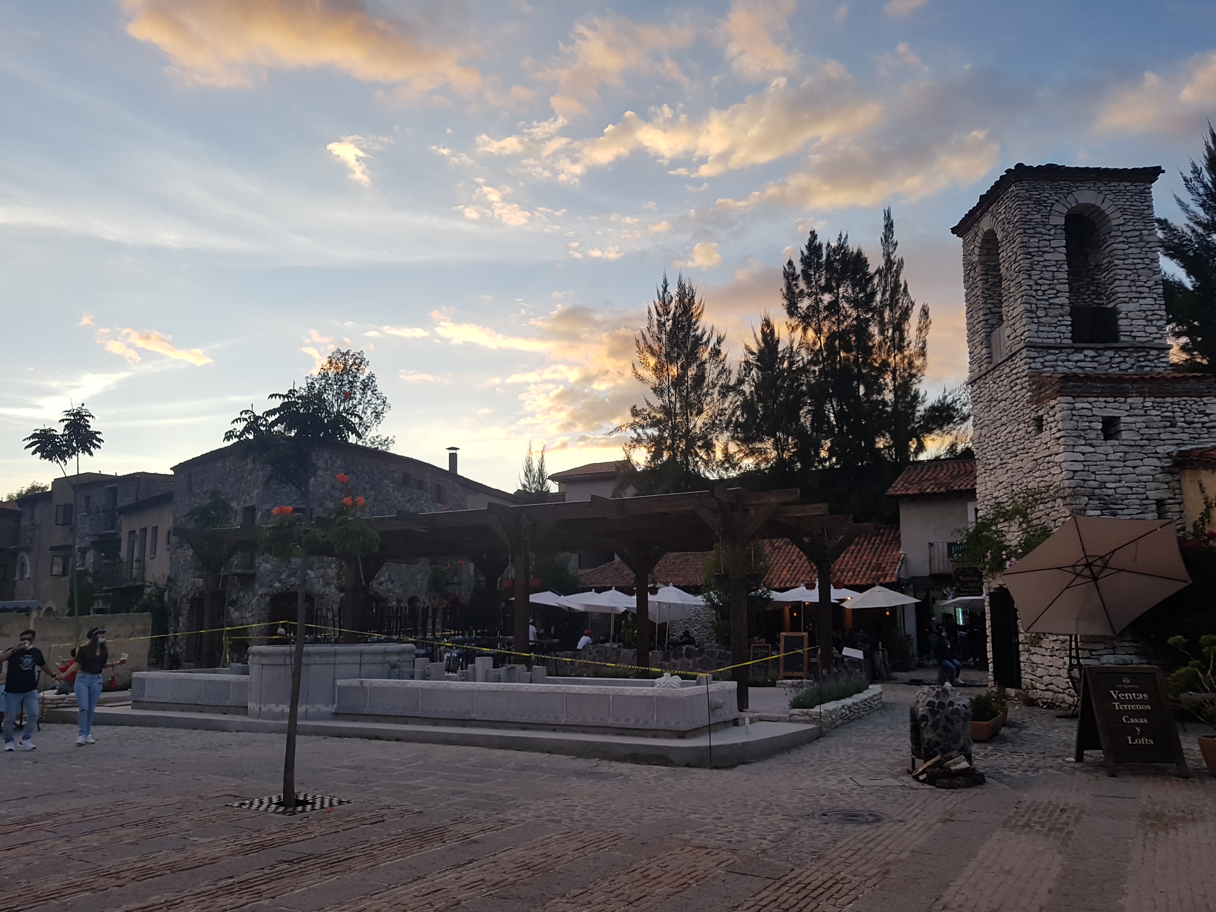 Meson Del Taurino image 5