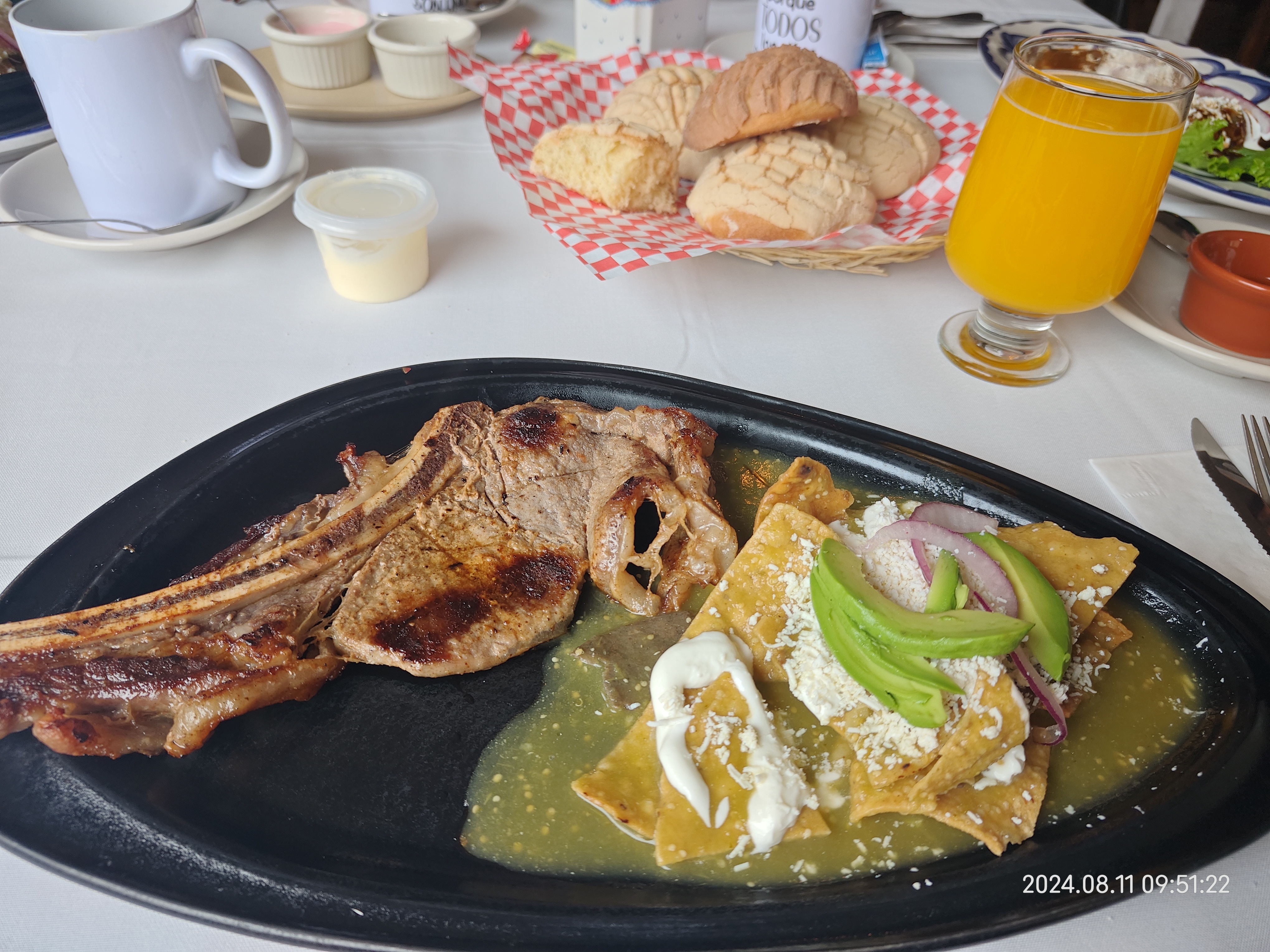 Meson Del Taurino image 7