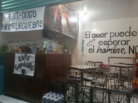 BURGER HERMANOS HERNÁNDEZ image 1