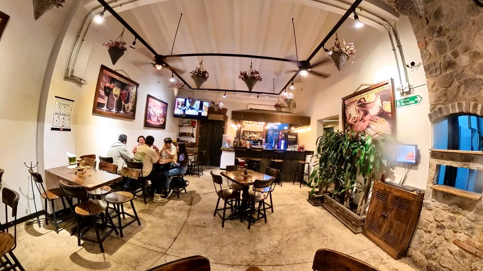 La Casona: “Tacos & Tragos” image 1