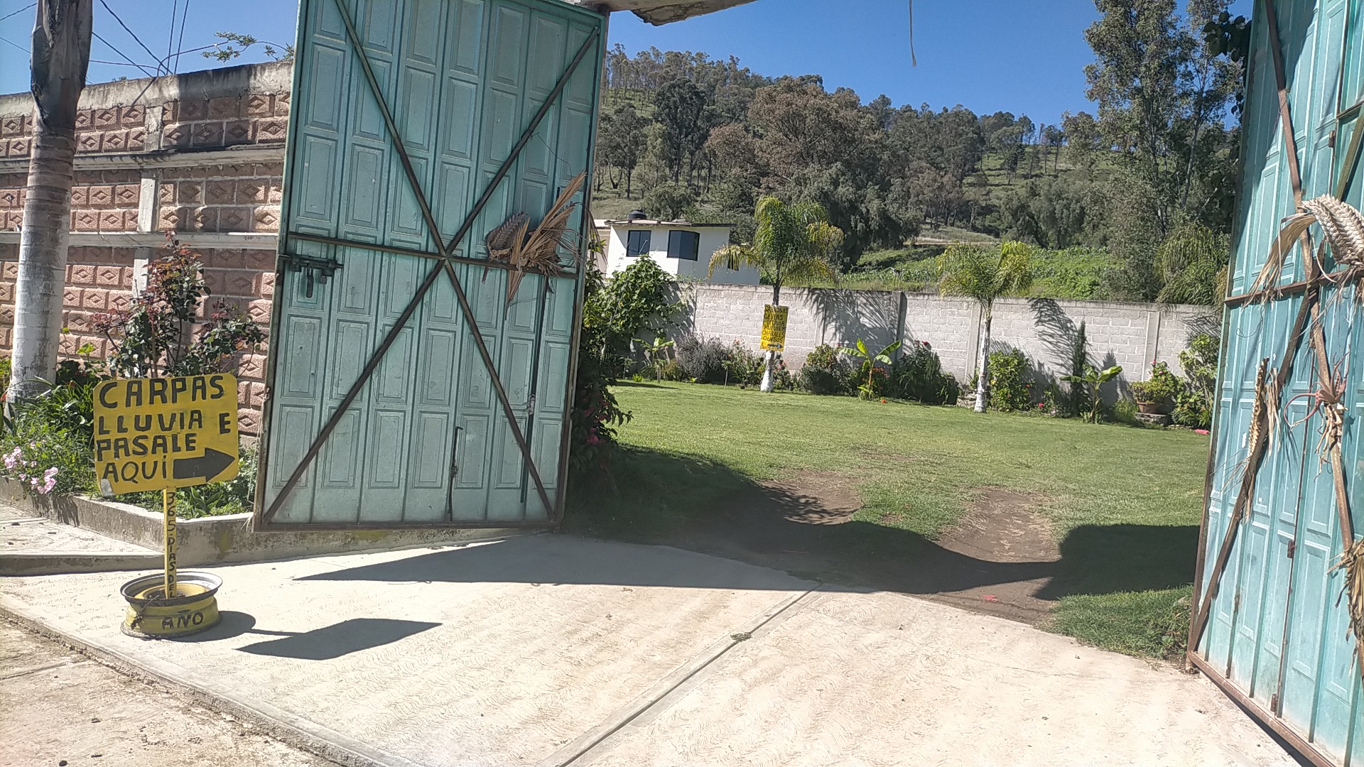 Casa Restaurante carpas lluvia image 4