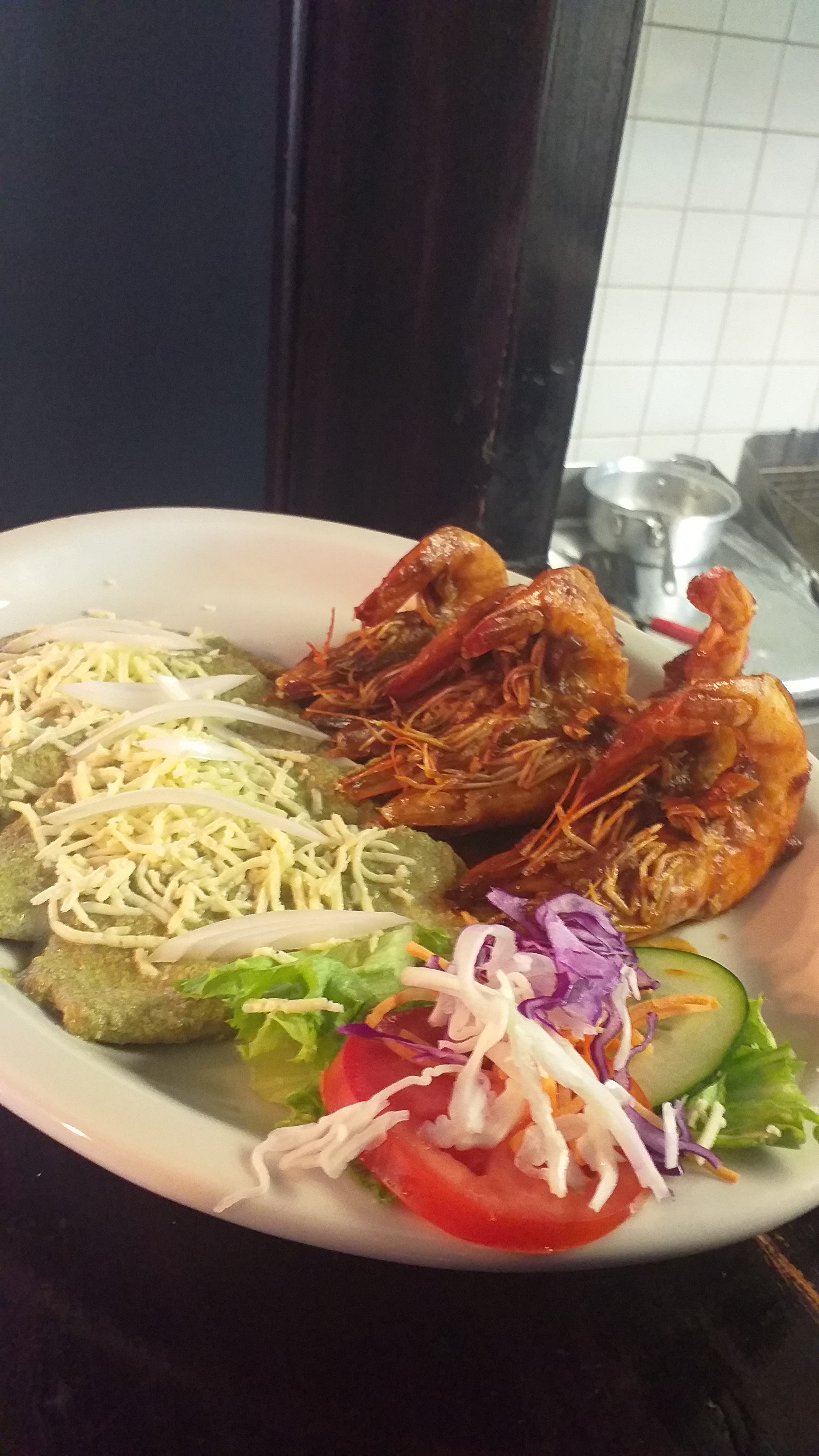 La Isla Restaurante image 10