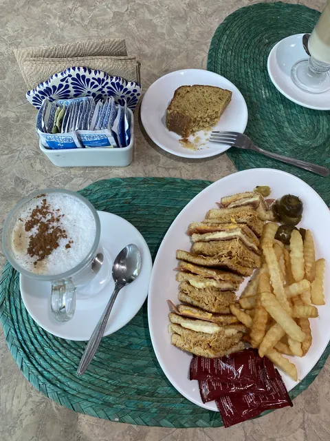 Los Naranjos Restaurant image 1