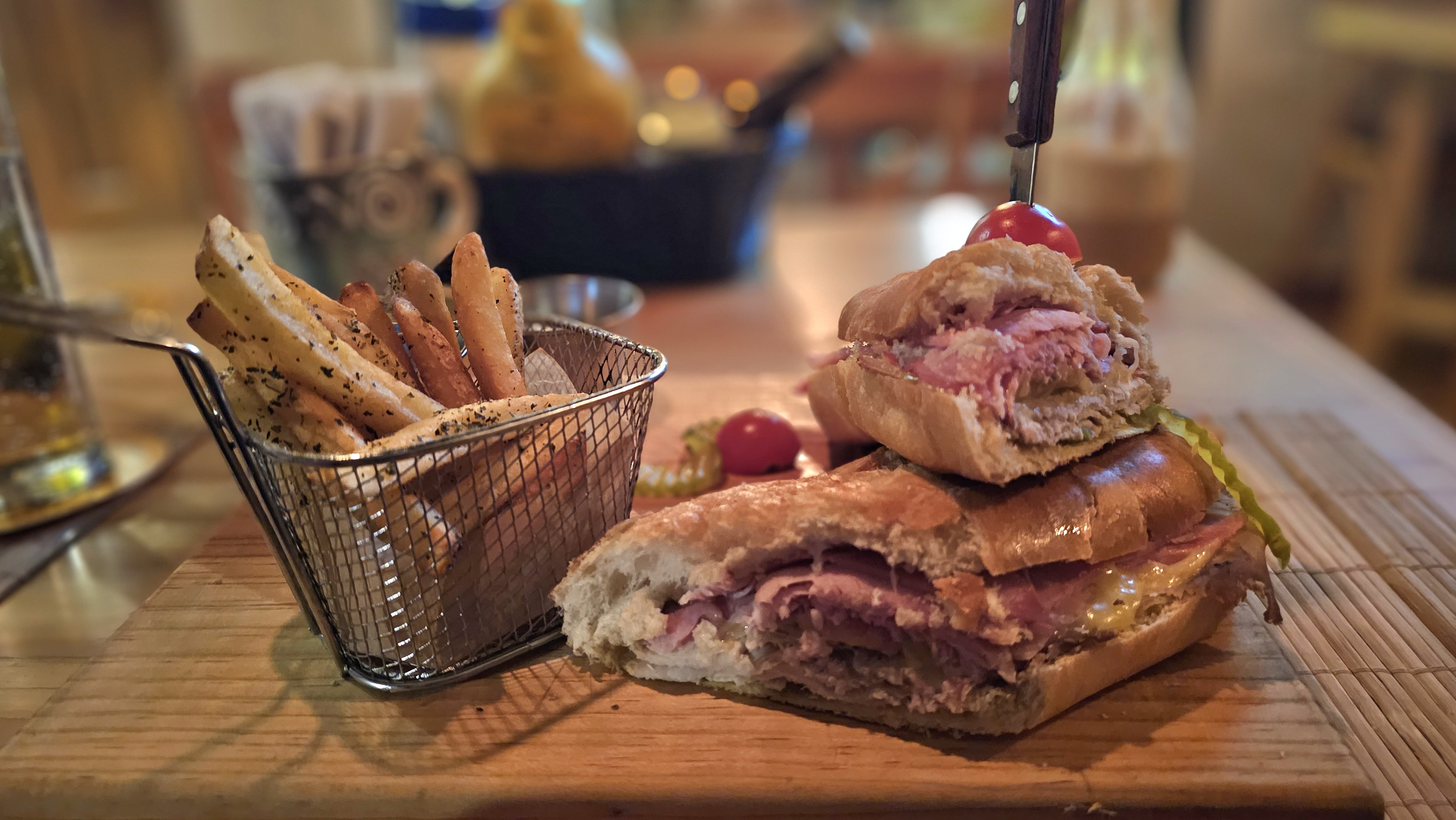 Mas Que Rico image 2