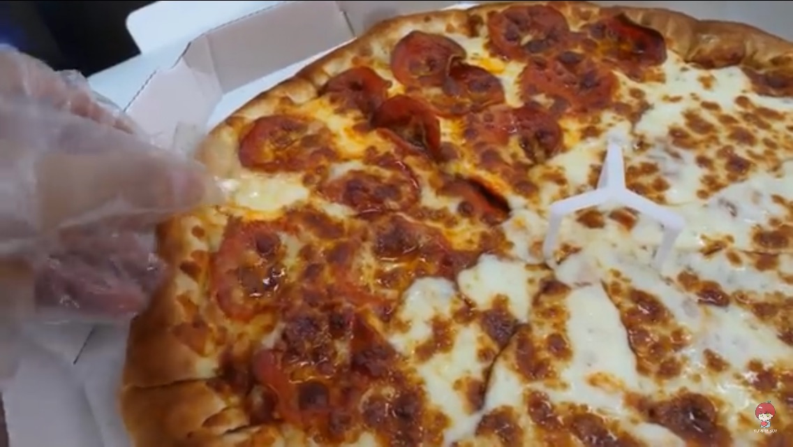 Pizzeria xhail image 6