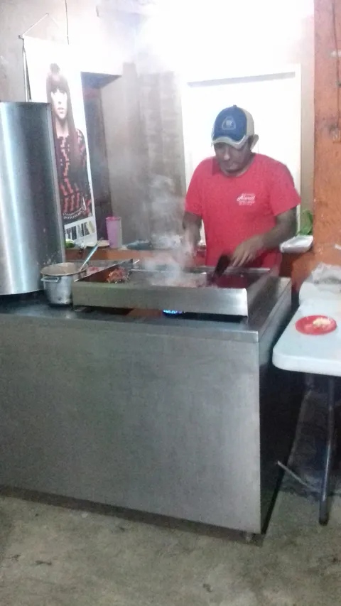 Pizzas Y Tacos y Carnes asadas "Lalos" Y Cocina Económica image 8