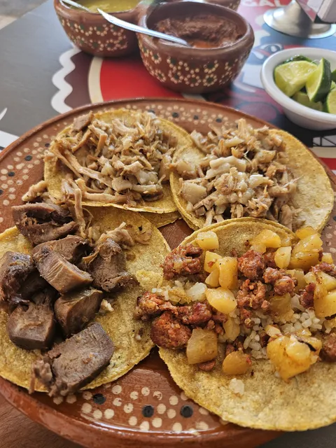 Las Tapatías Las Américas image 7