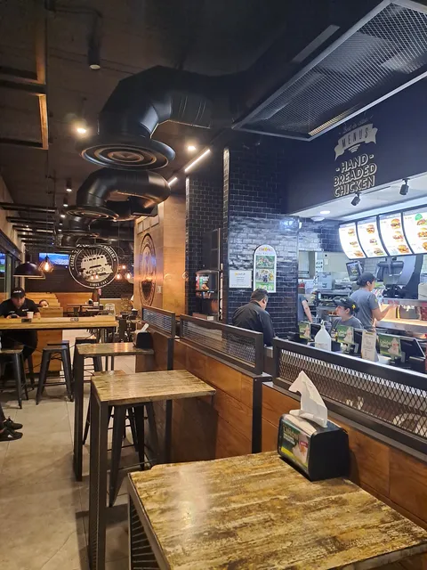 Carl's Jr. image 4