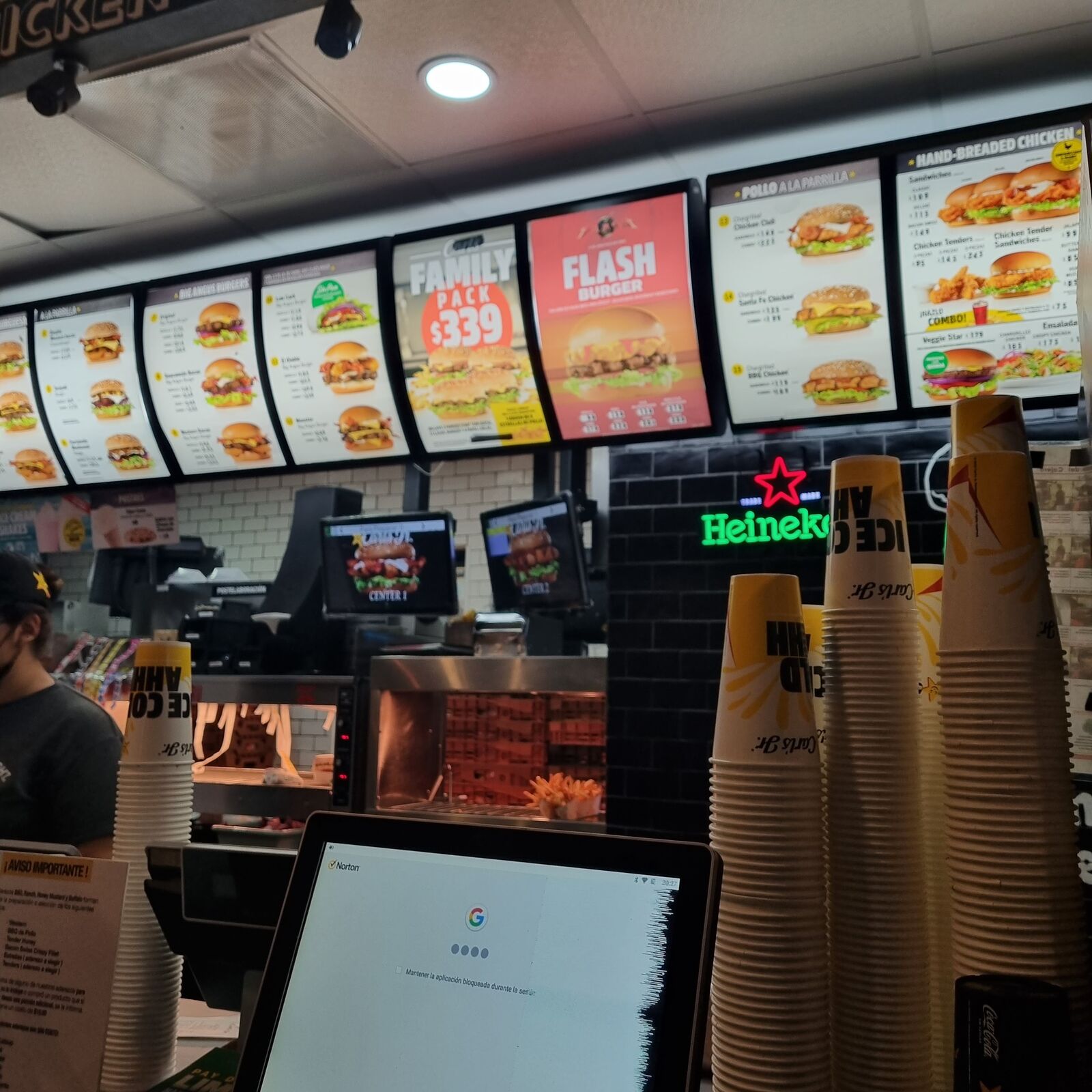 Carl's Jr. image 9
