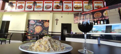 Bella Italia pizzeria y restaurant image 2