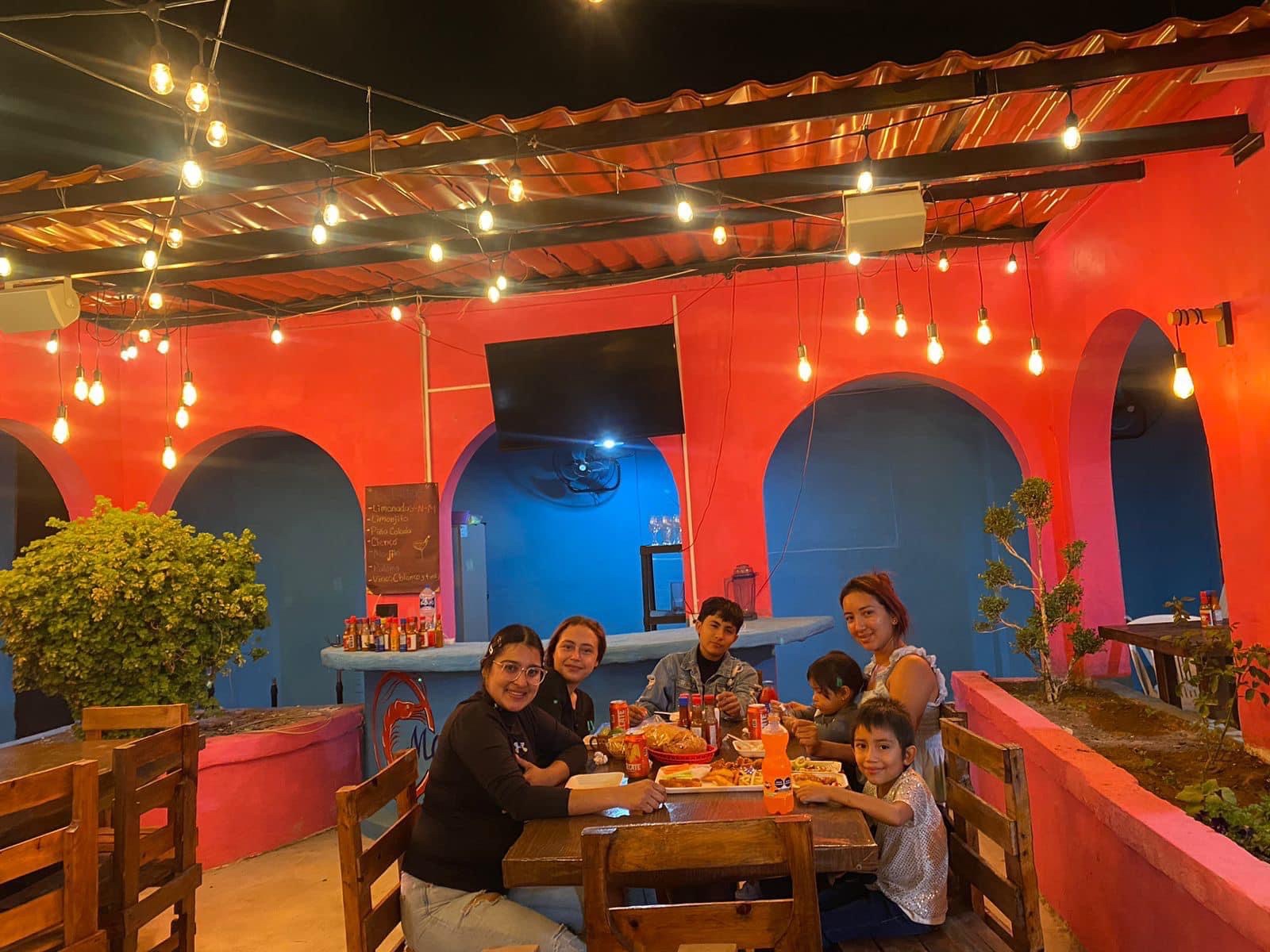 Mariscos salseados Gina image 4