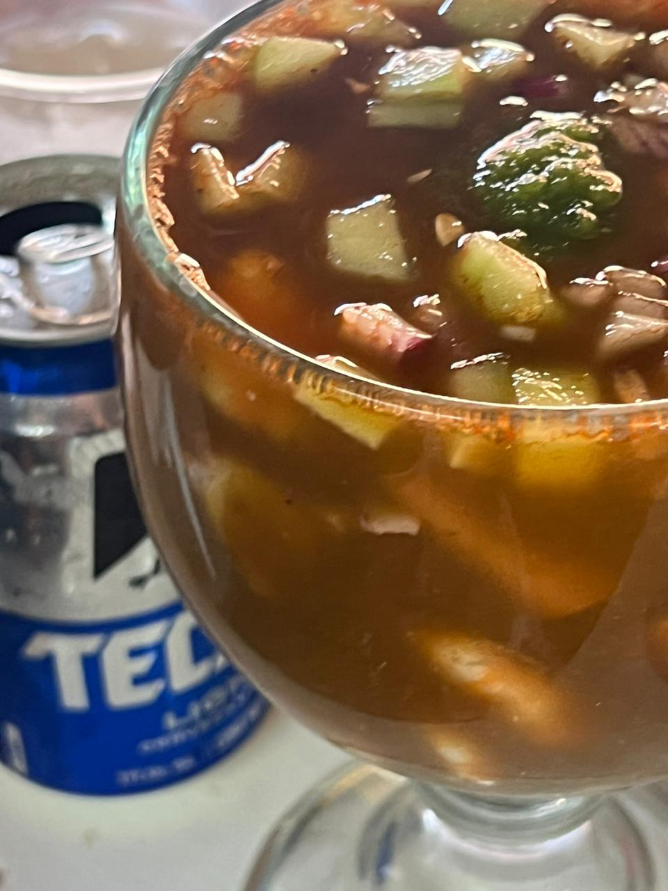 Mariscos la Escondida image 10