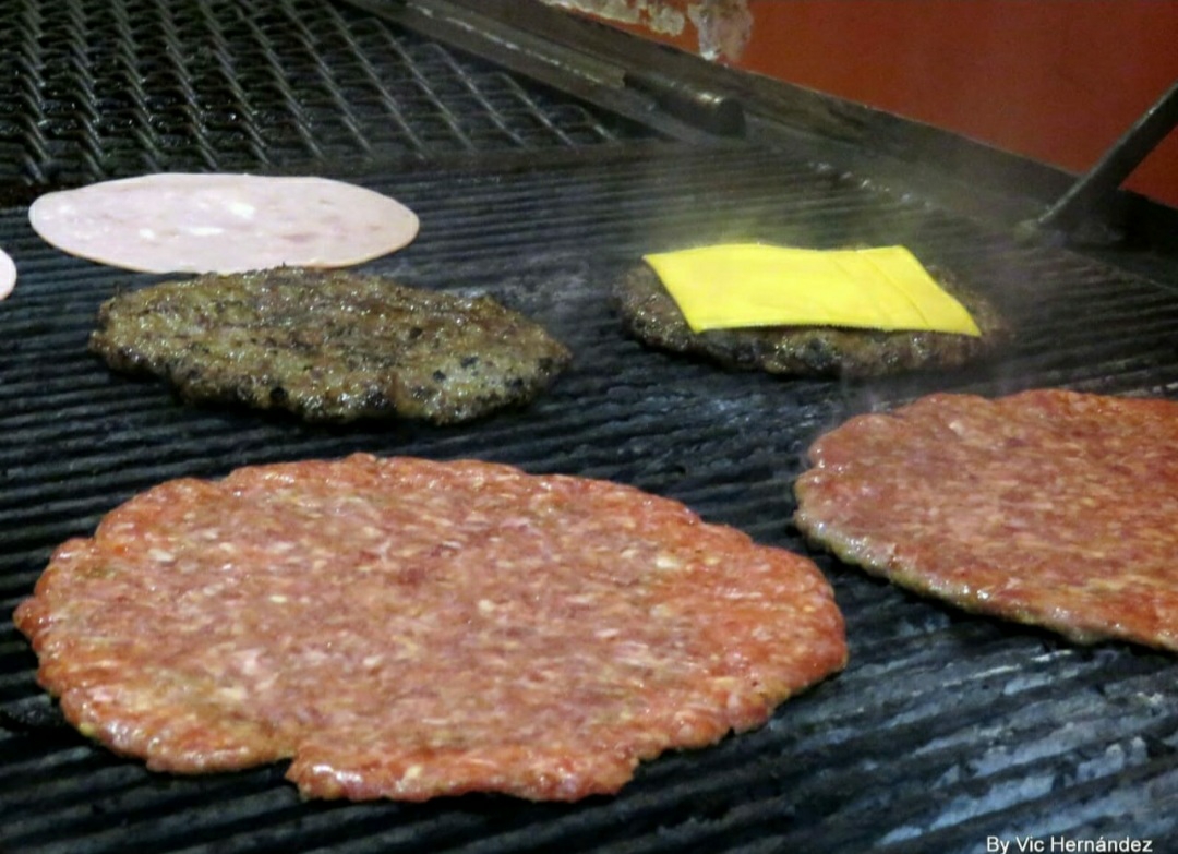 Hanny's Burger image 2