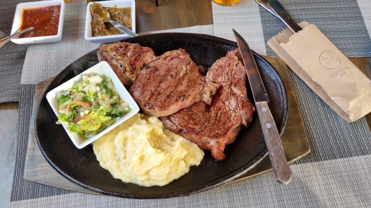 CARACAL BISTRO image 6