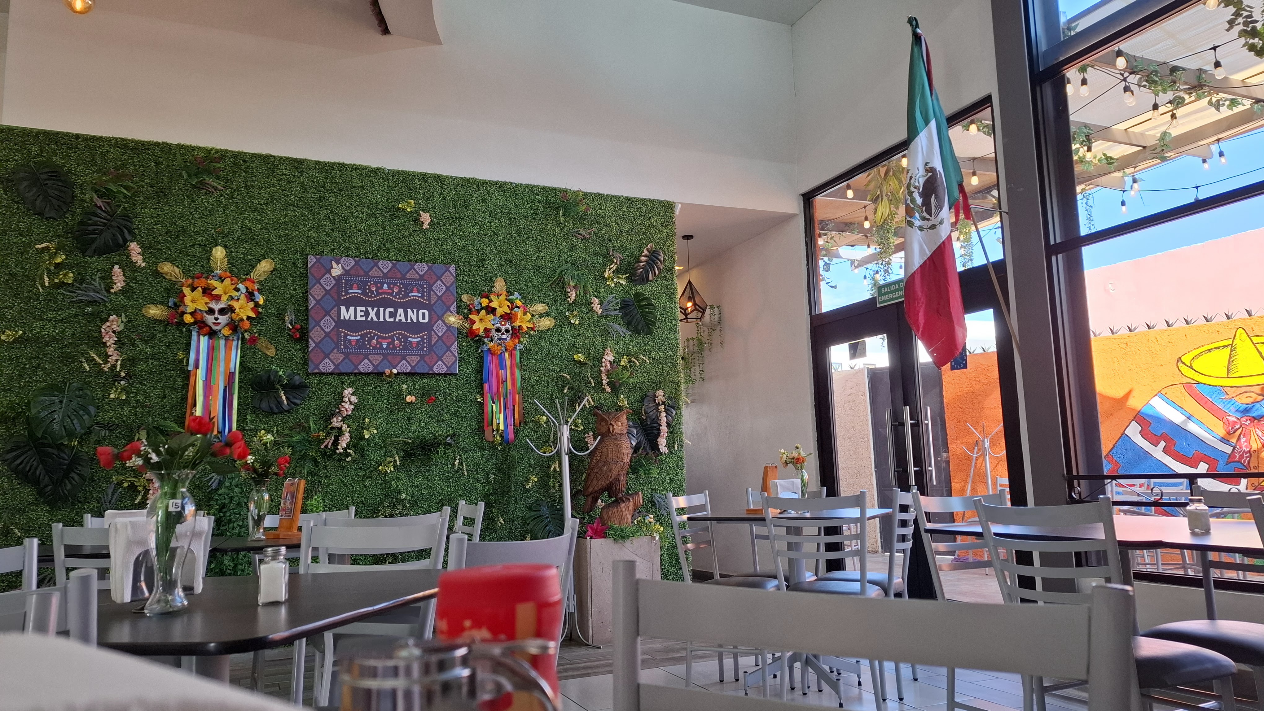 Bromelia Restaurant image 2