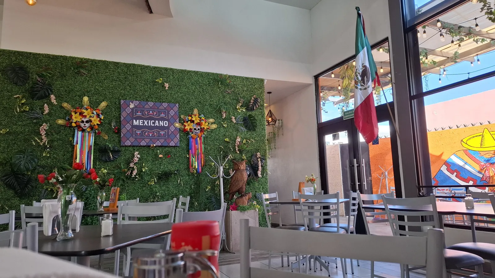Bromelia Restaurant image 2