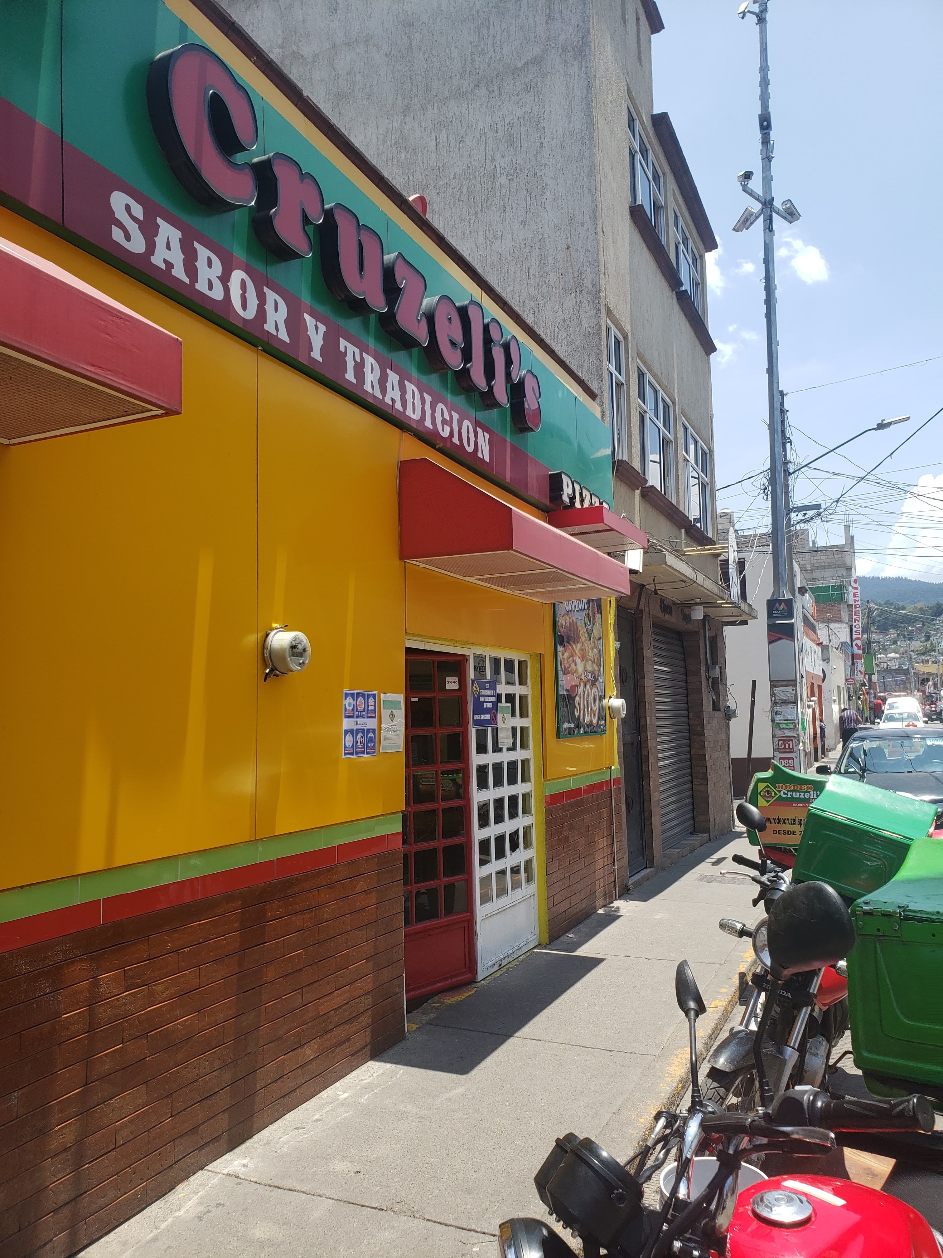 Rodeo Cruzeli's Pizza image 2