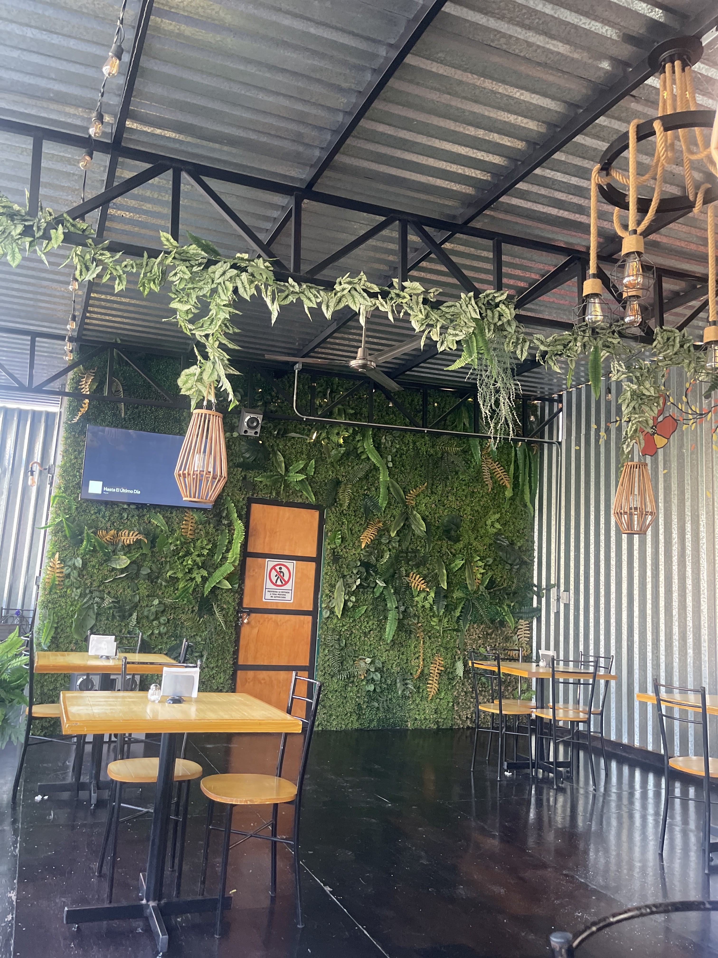 La Herencia Restaurante image 1