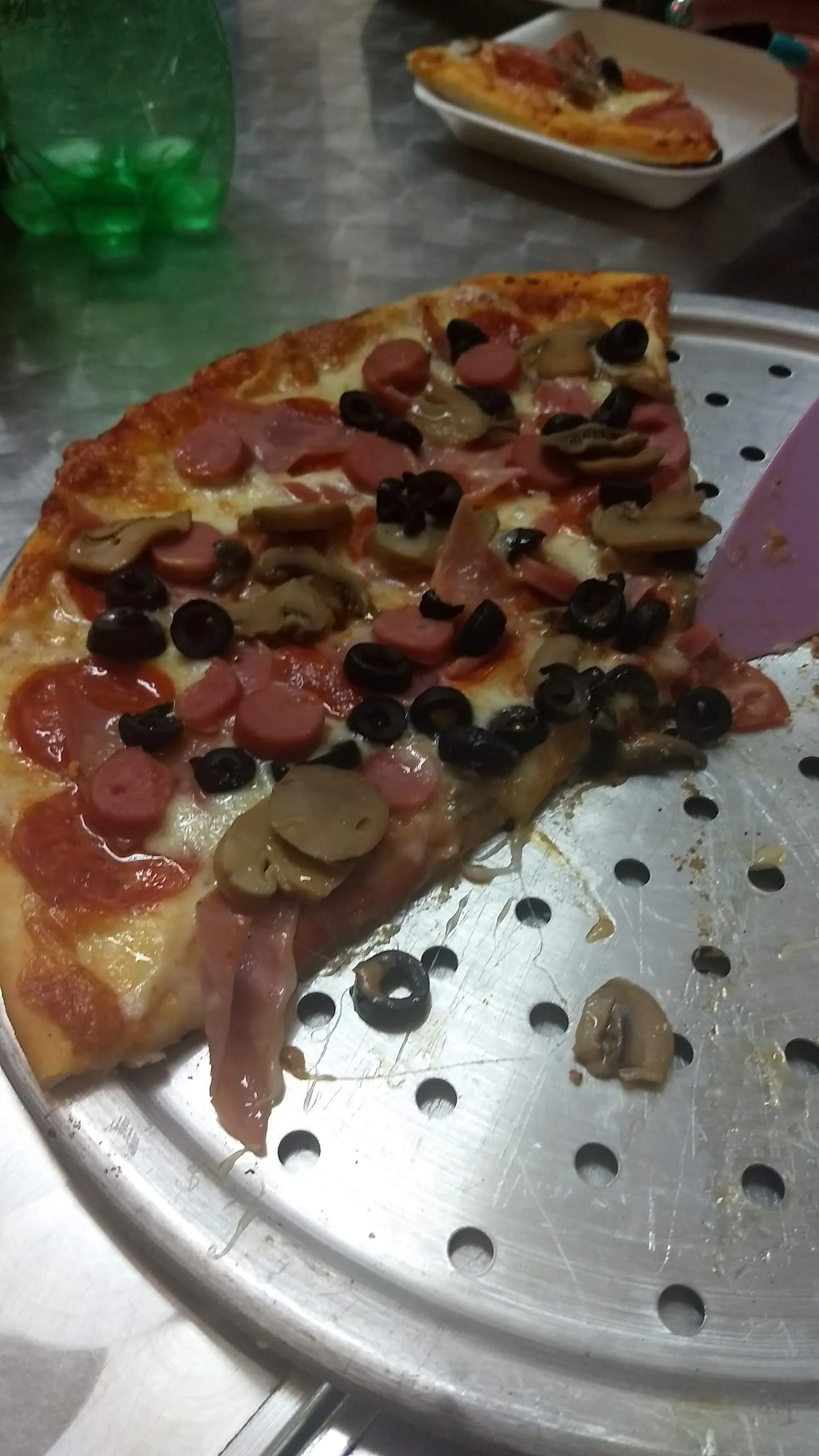 Benito's pizza image 3