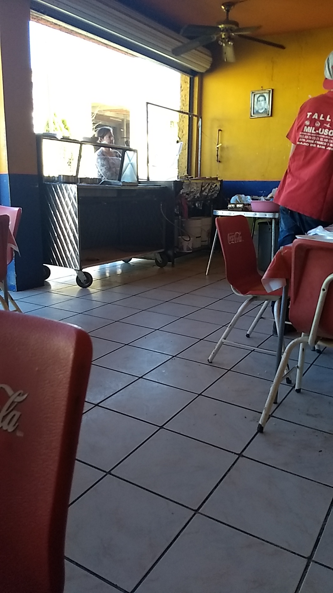 Loncheria Y Cenaduria Chela image 2