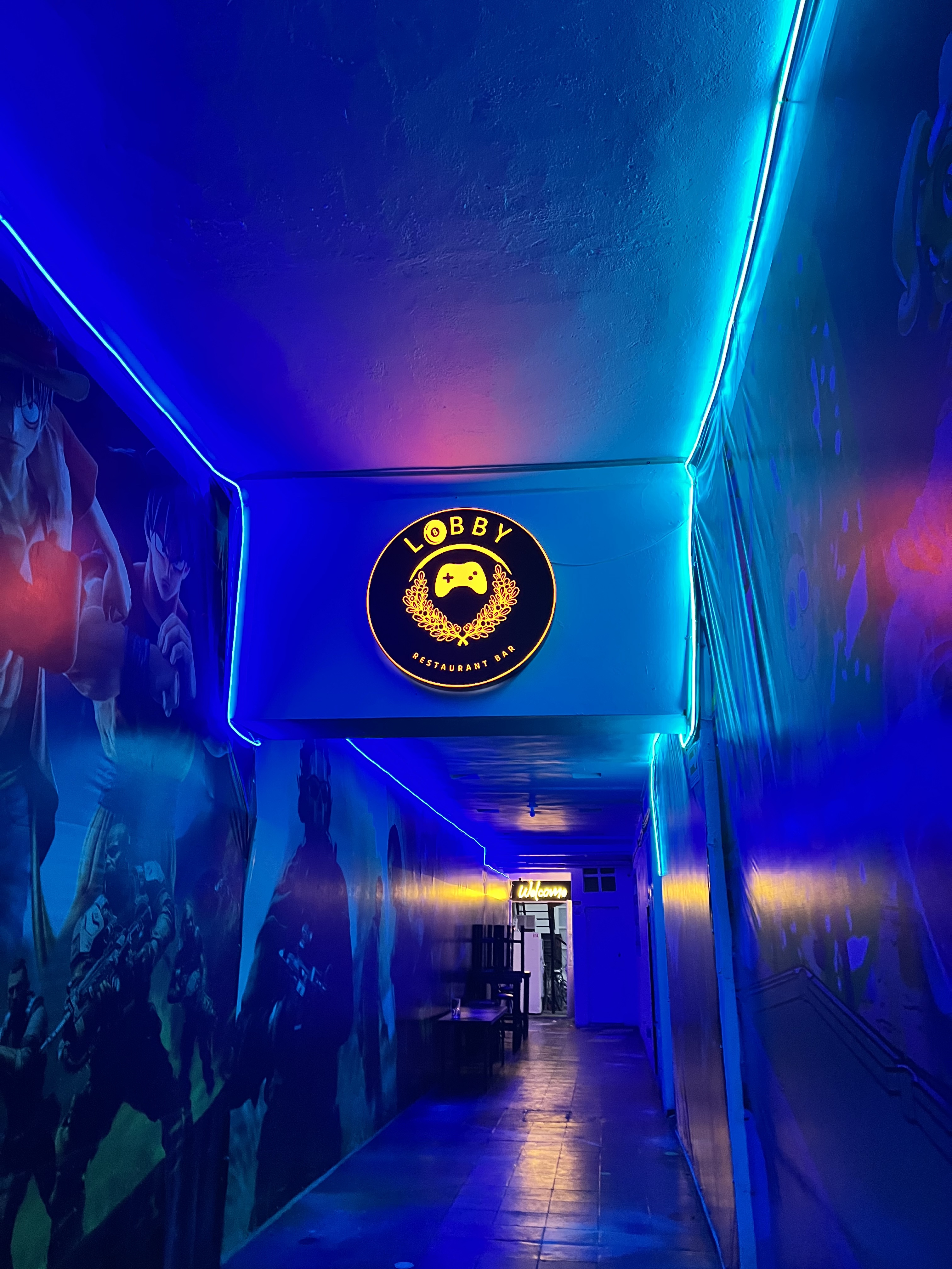 Lobby Restaurant bar image 3