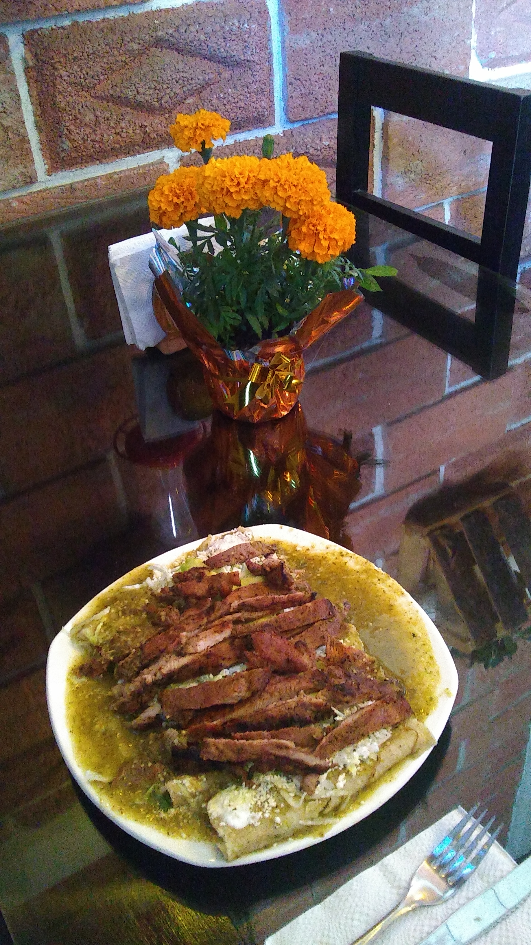 Los Manzanitos. image 2