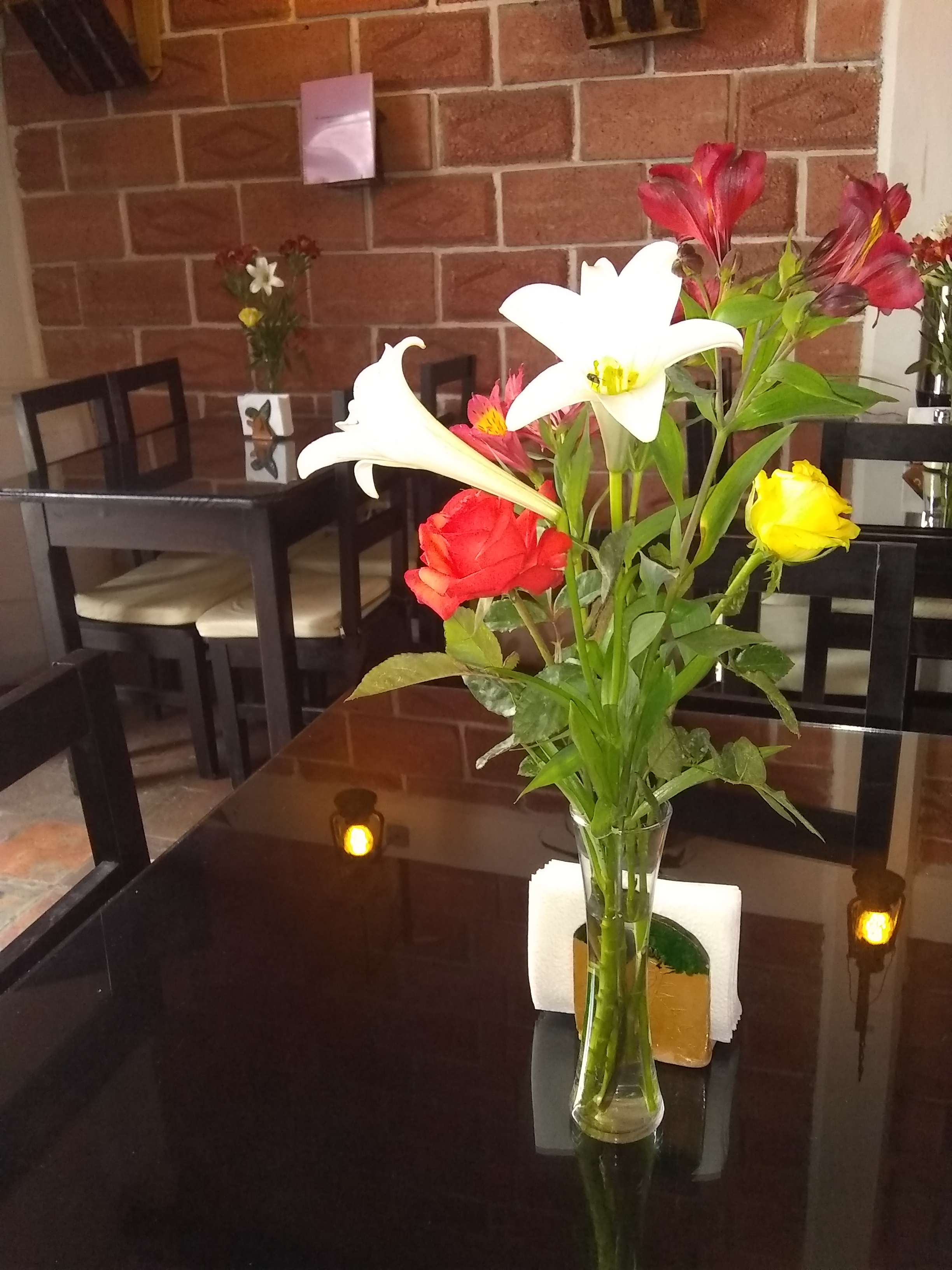 Los Manzanitos. image 8