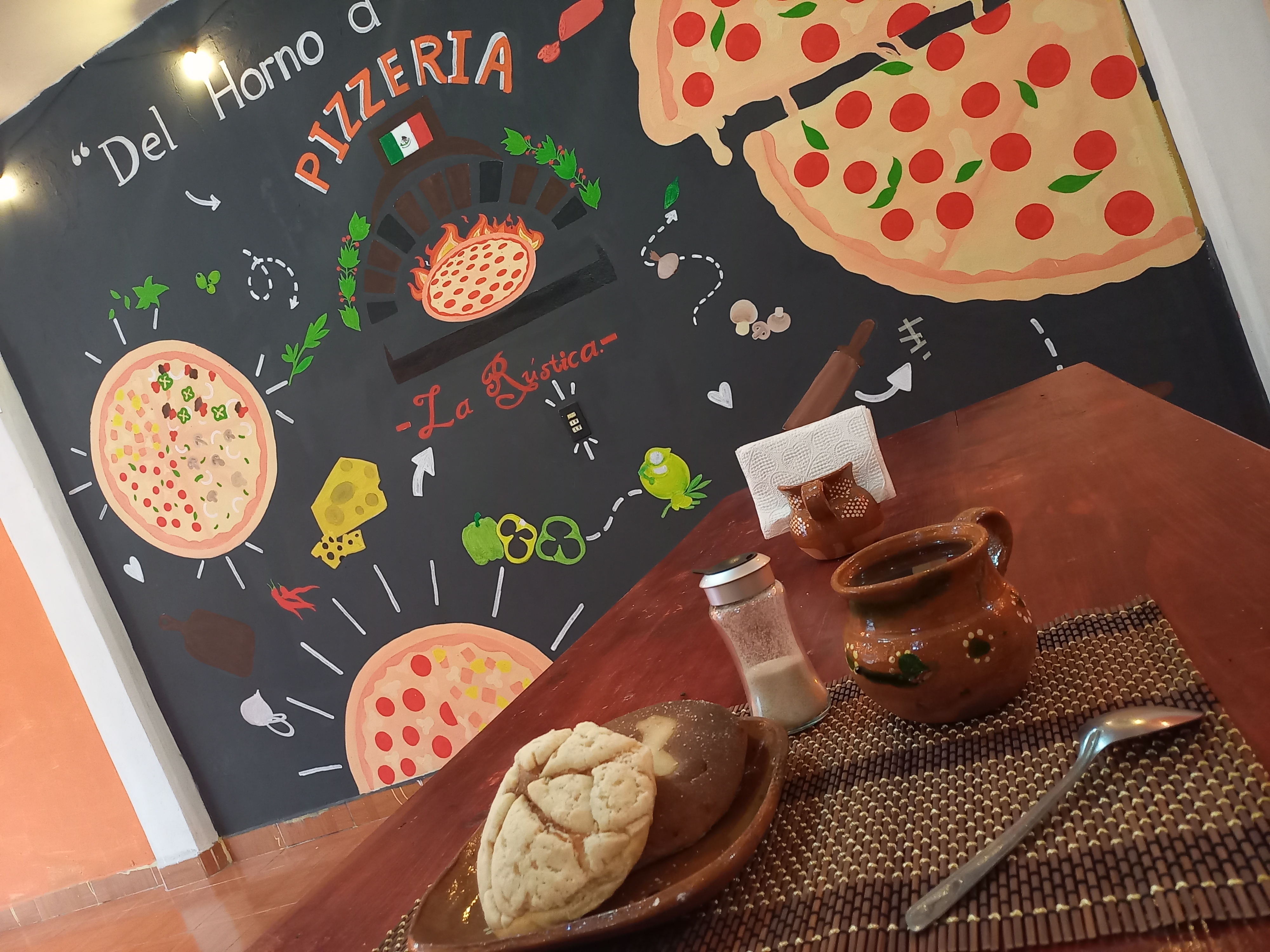 Pizzeria La Rustica image 3