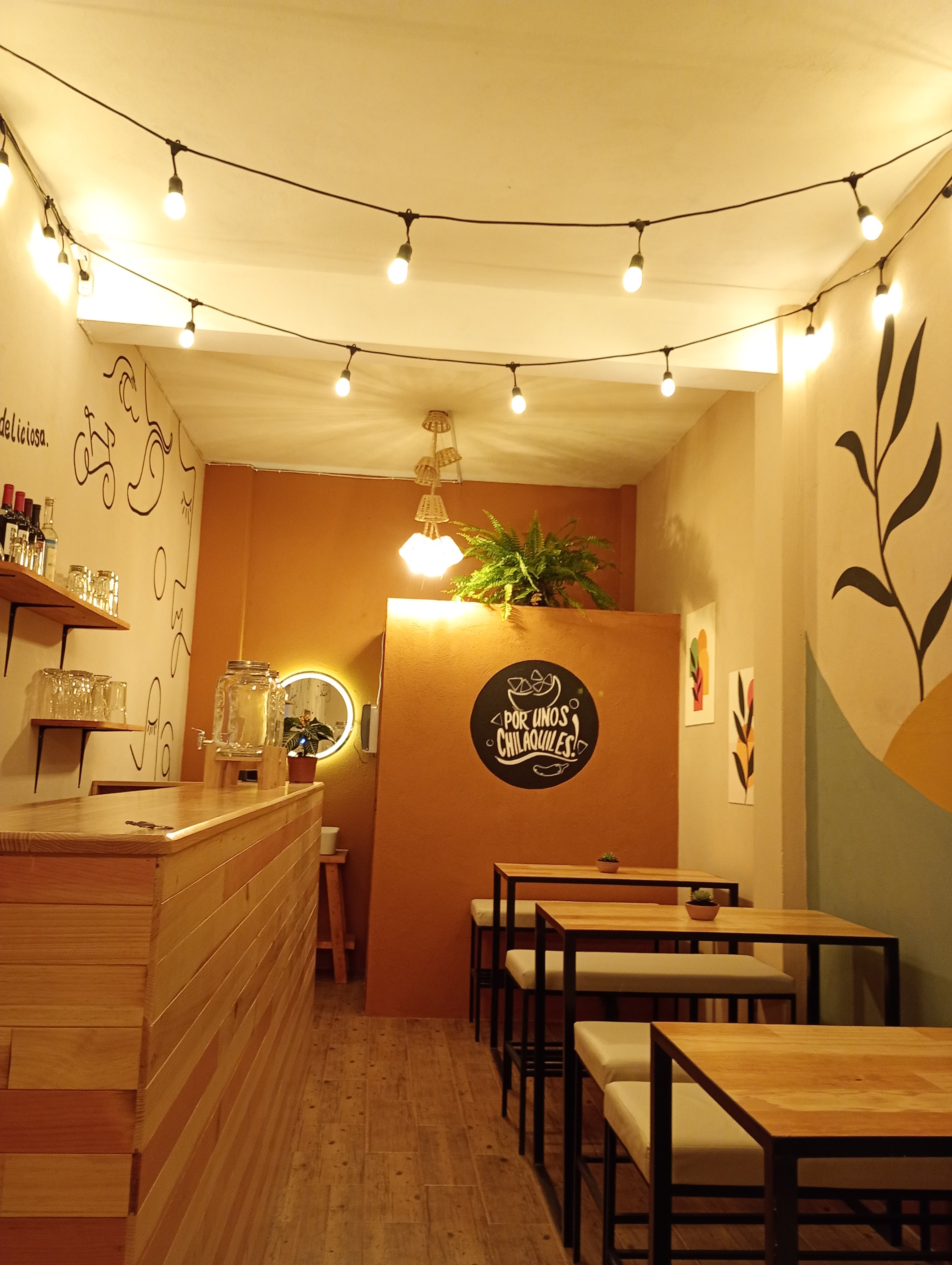 Por unos Chilaquiles image 1