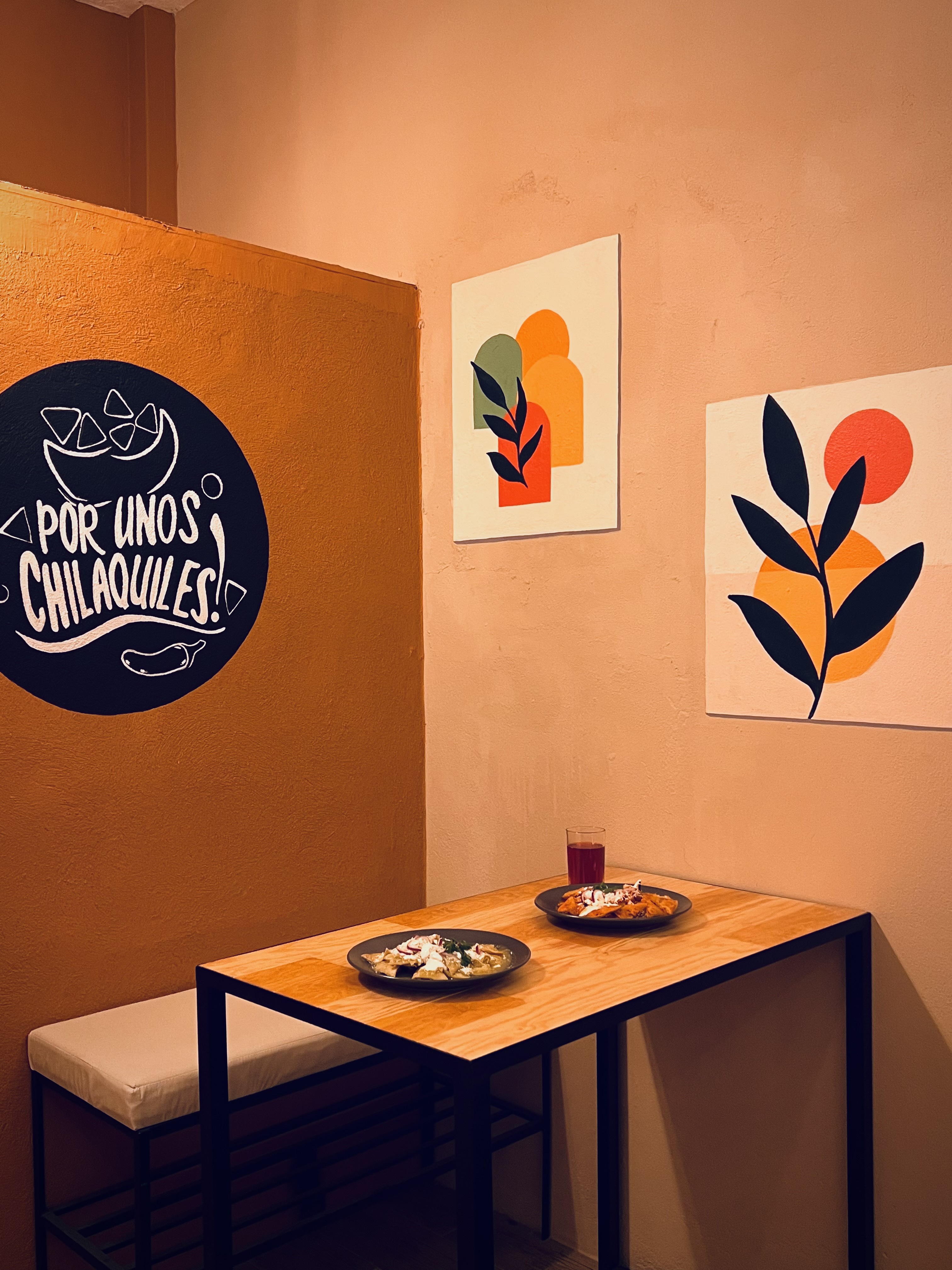 Por unos Chilaquiles image 3