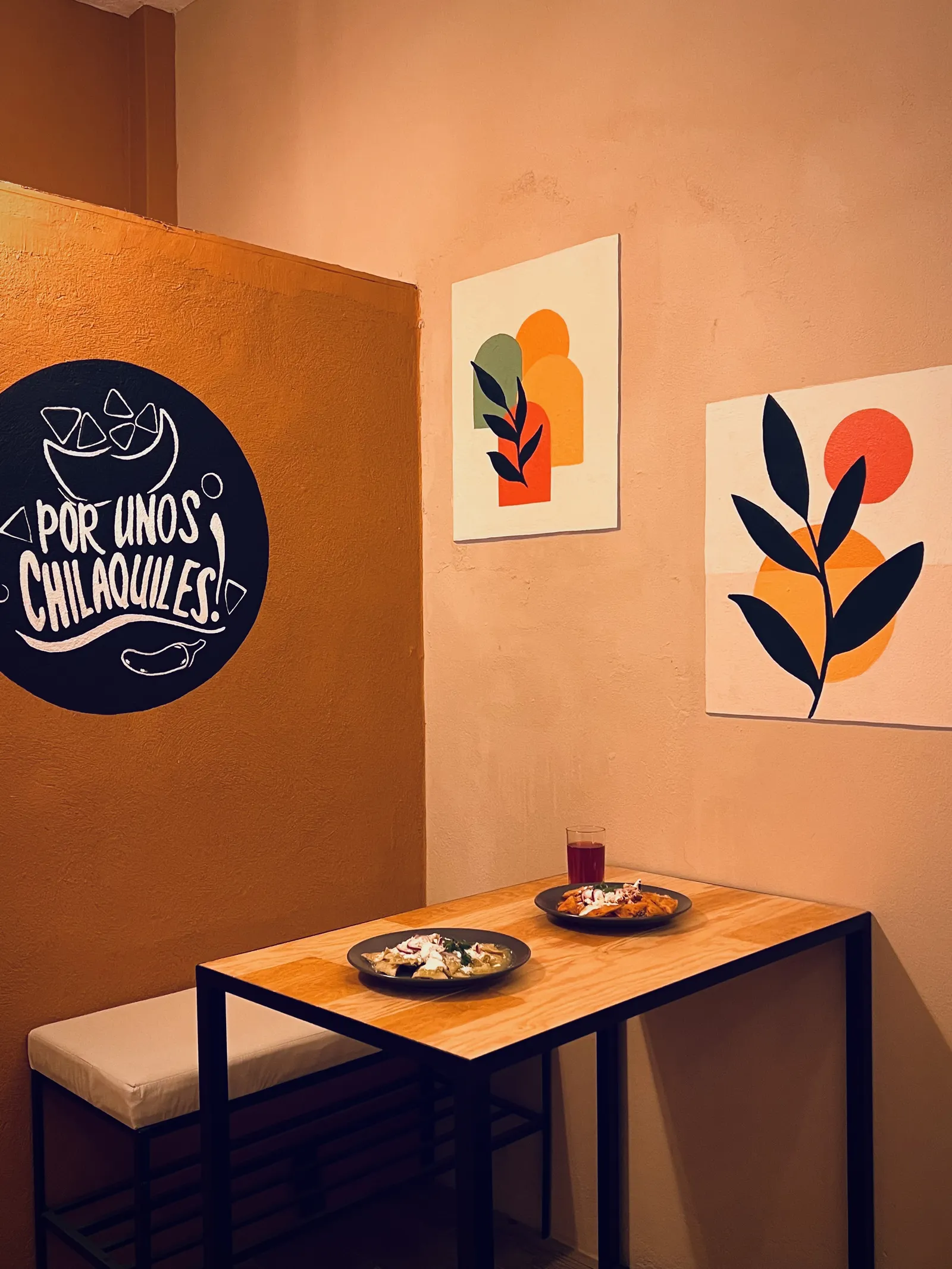 Por unos Chilaquiles image 3