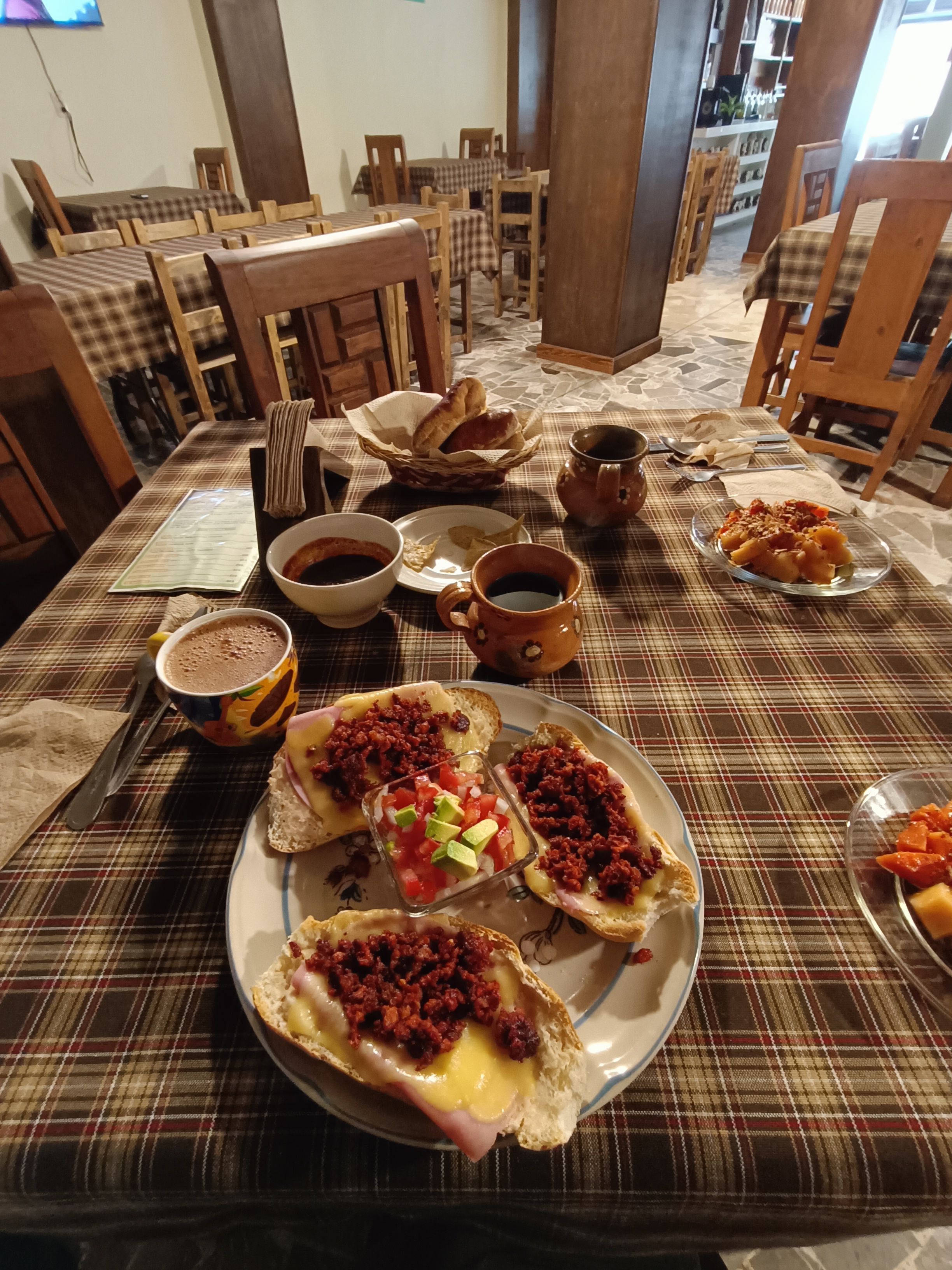 EL LEGADO - RESTAURANTE BUFFET image 10