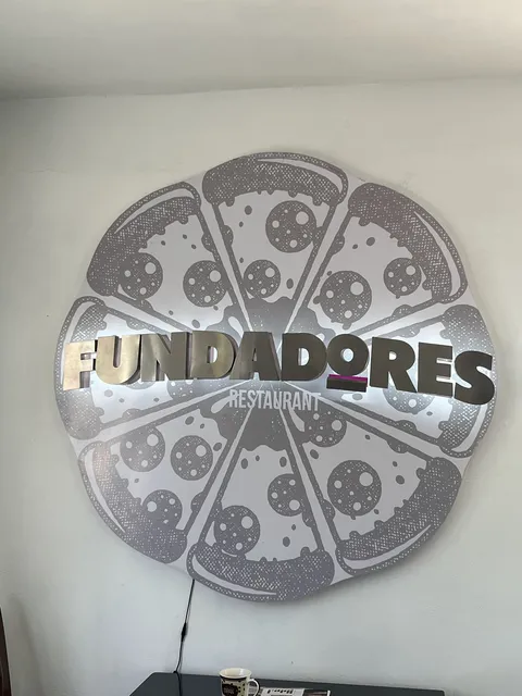 Fundadores Restaurant image 4