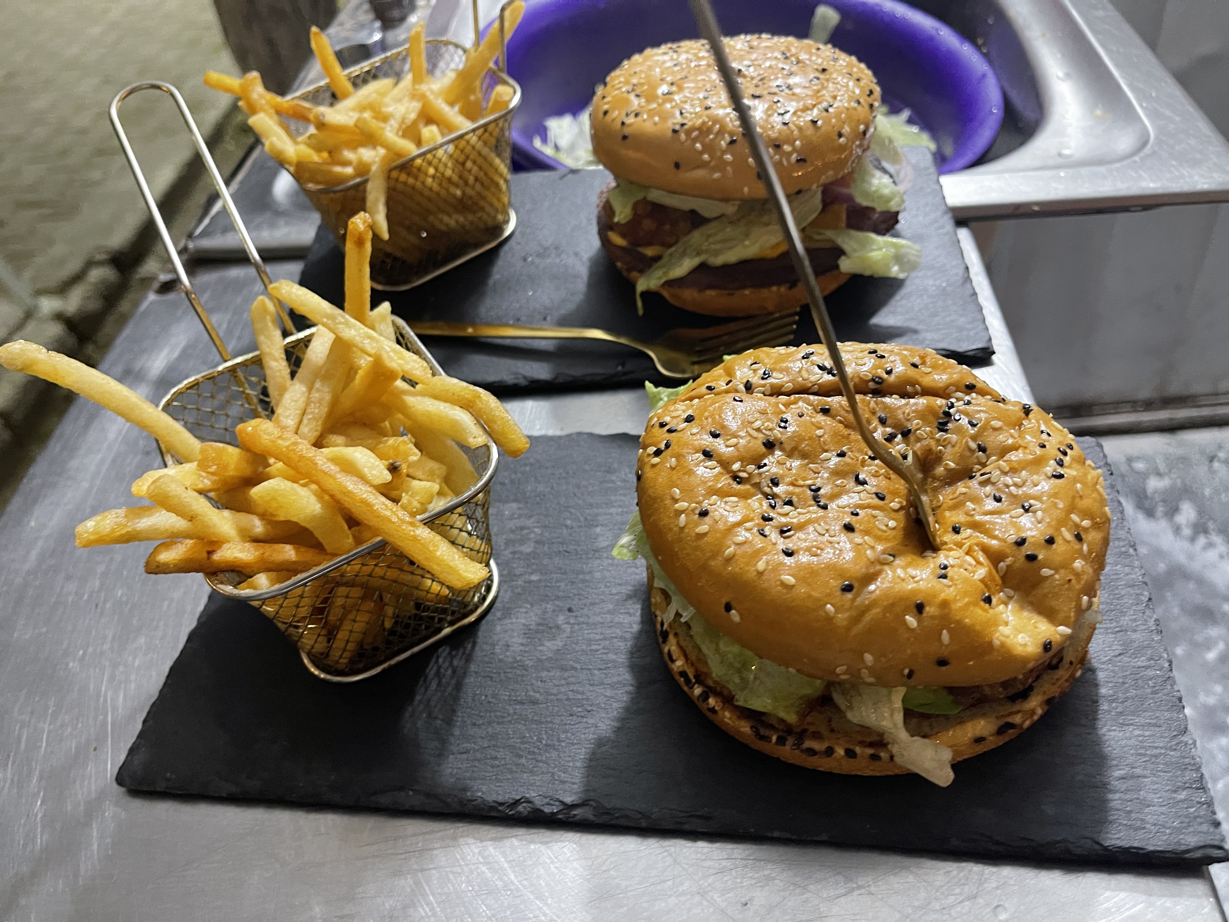 Praga’S Hamburguesas image 3