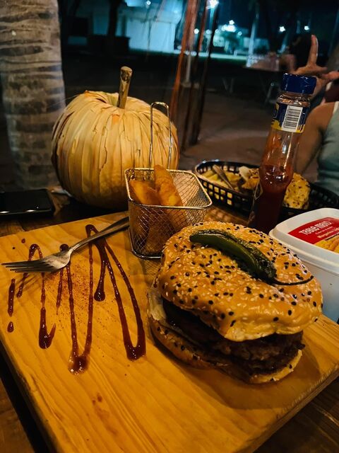 Praga’S Hamburguesas image 6