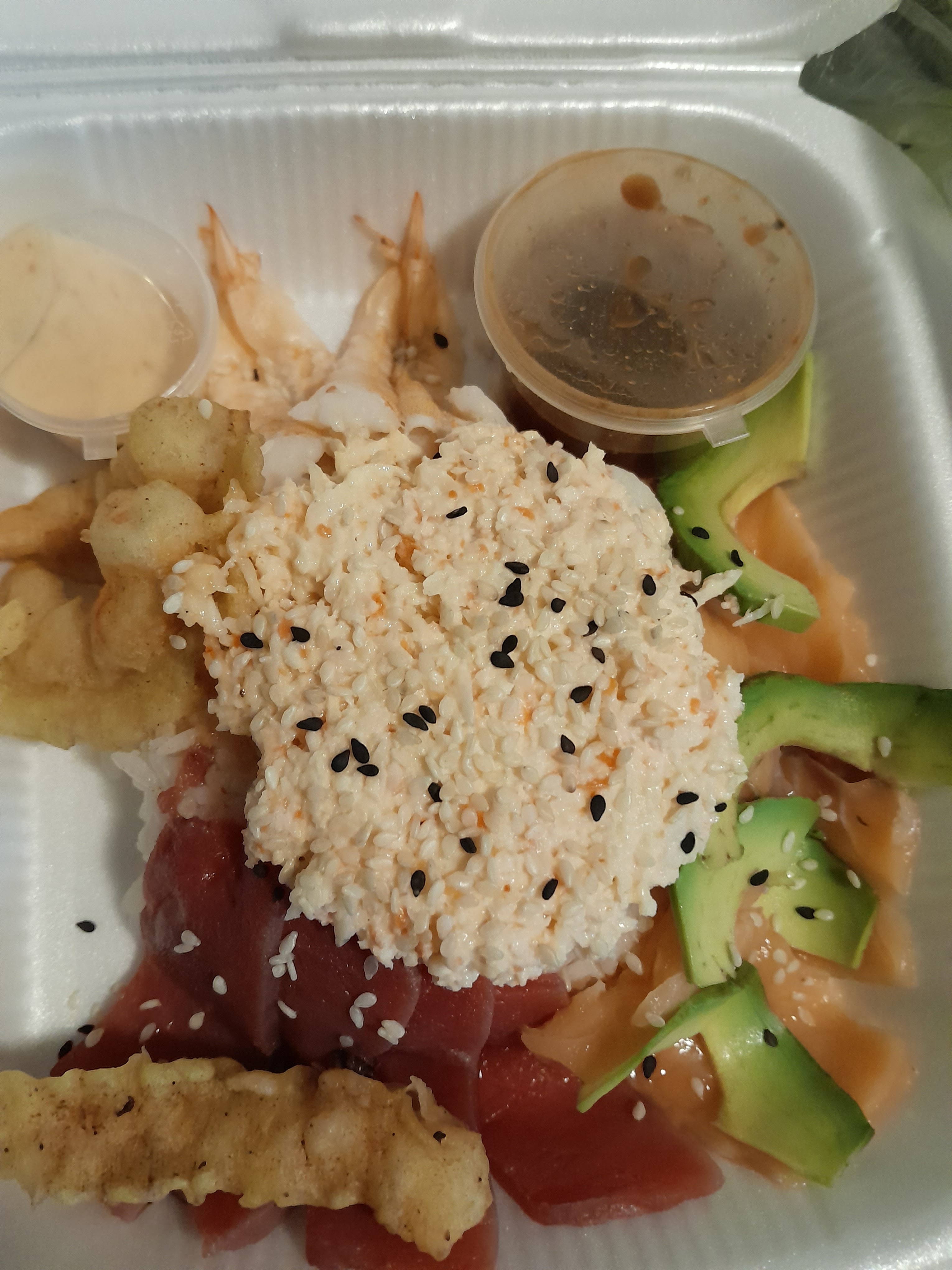 Kingdom Mongolian Grill And Sushi image 6