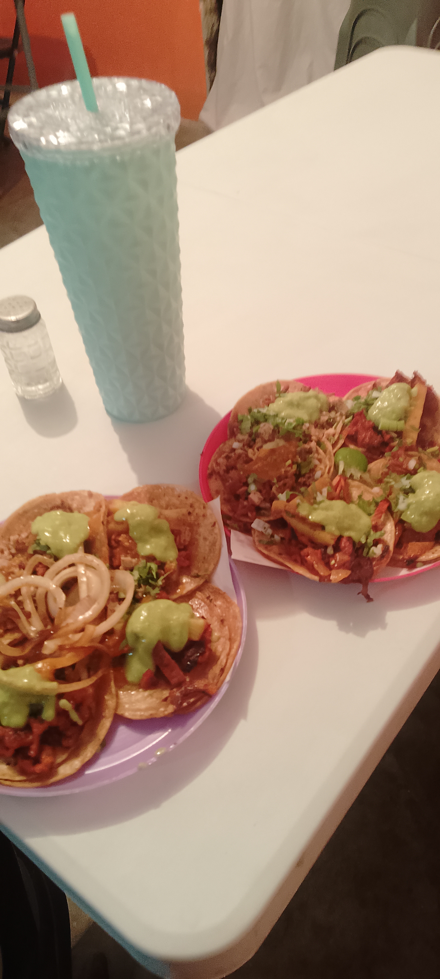 Taquería los dos carnales image 6