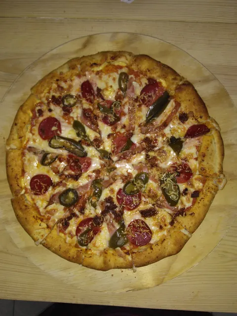 PLANET PIZZA image 2