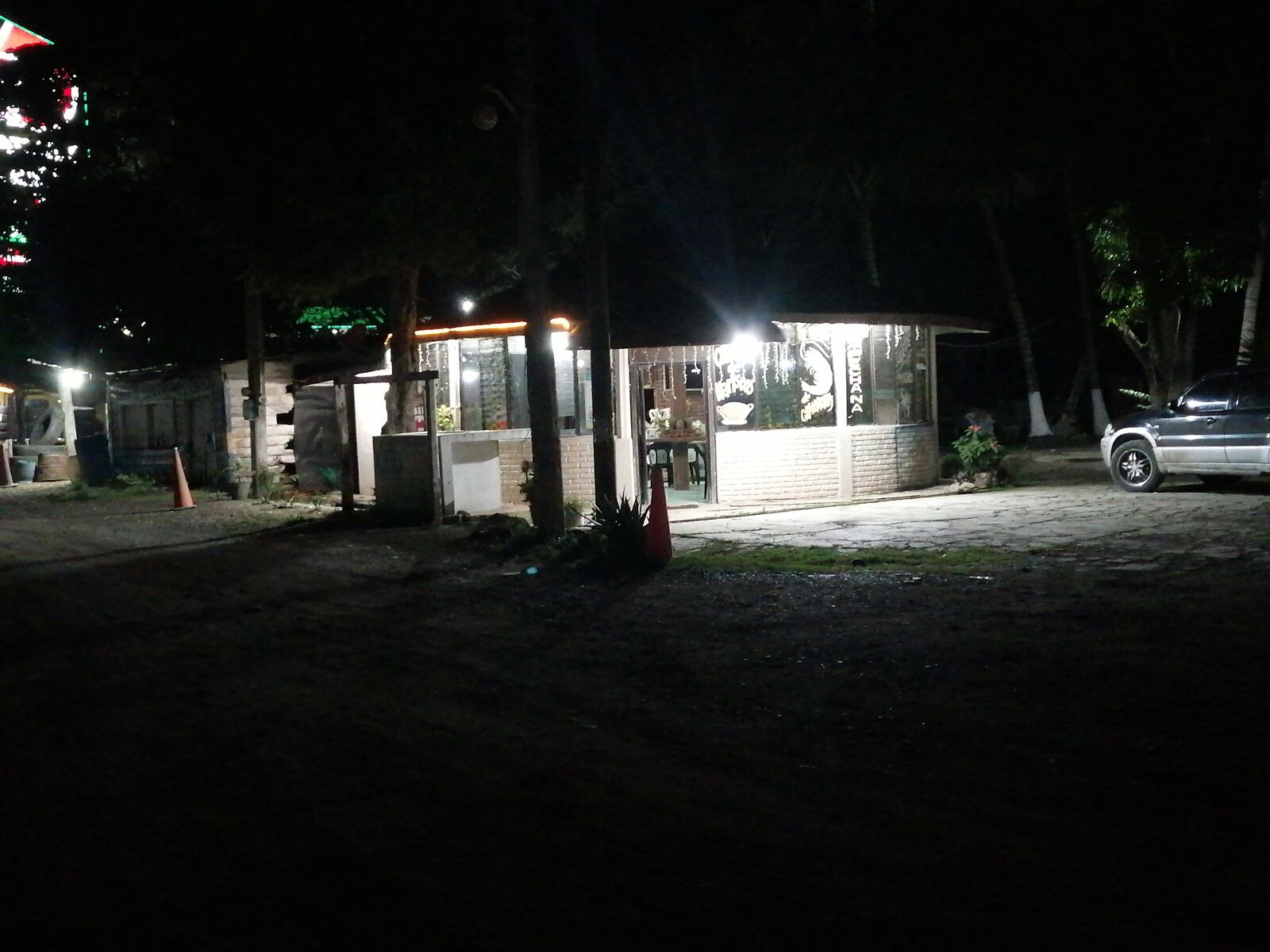 Restaurante Alberca y hotel LA Estrellita (servicios de Vulcanizadora) image 4