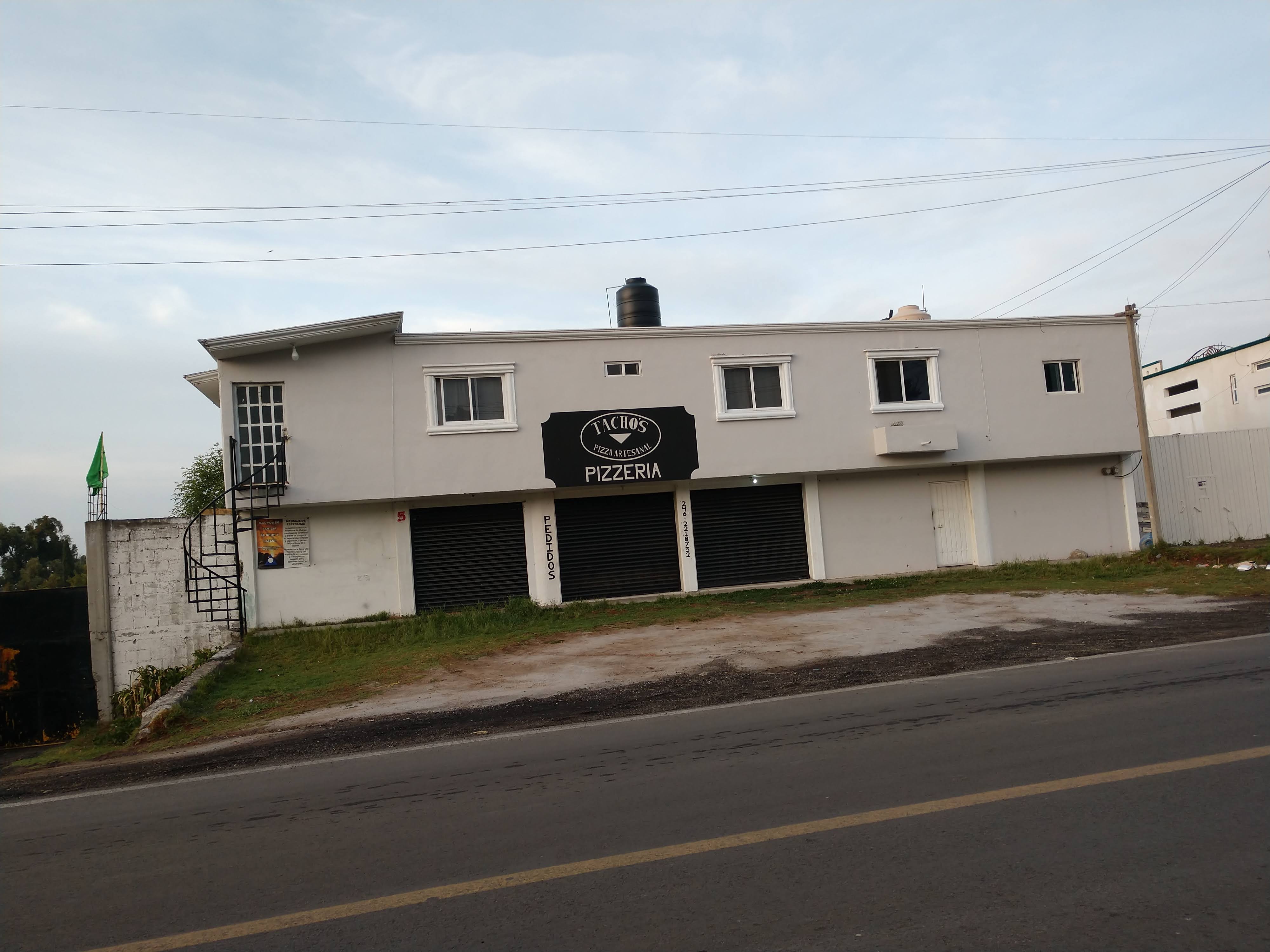 Tacho´s Pizzeria image 2