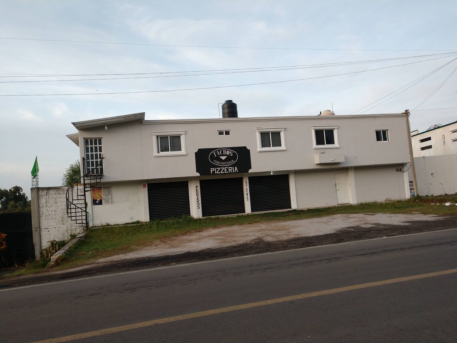 Tacho´s Pizzeria image 2